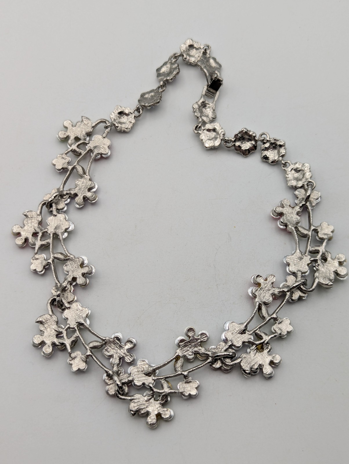 Stunning 15 Inch Necklace Silver Tone Multi Color Flowers