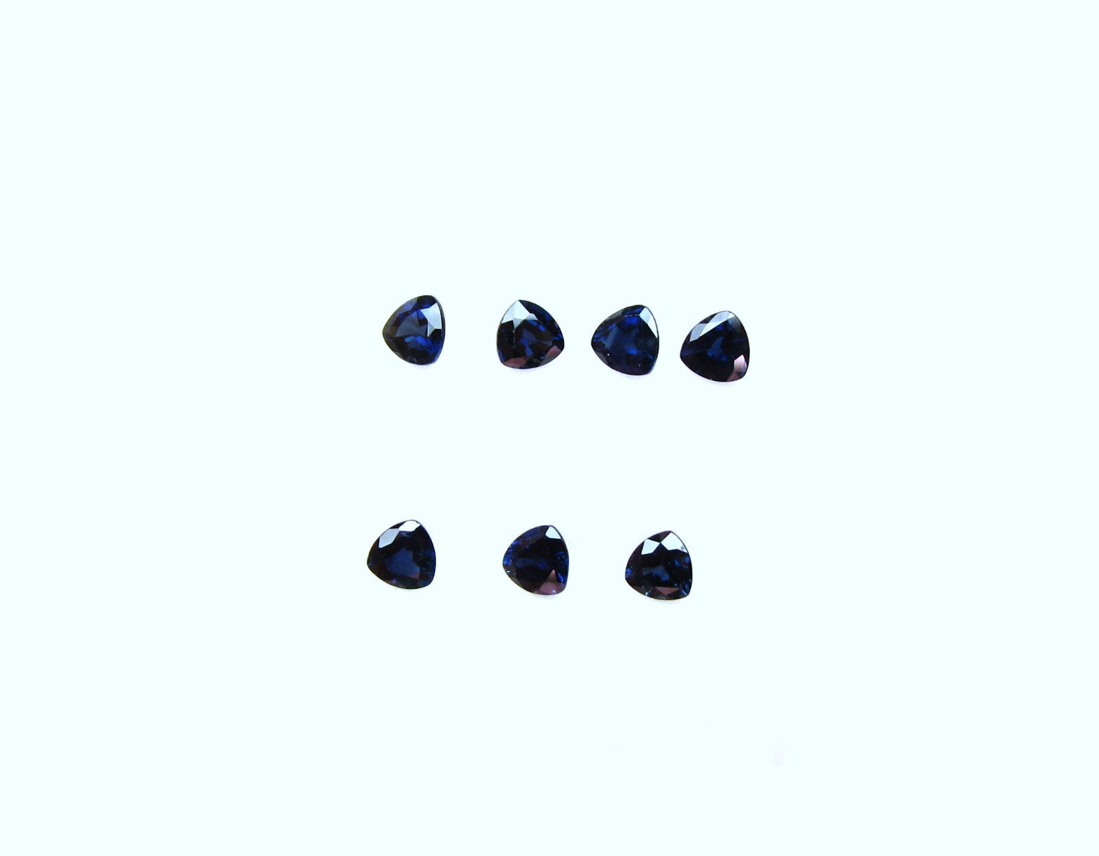 Natural Loose Gem Trillion Blue Sapphires 3.34 Cts Tol, 7 Pcs 4.5×4.5 MM LxW