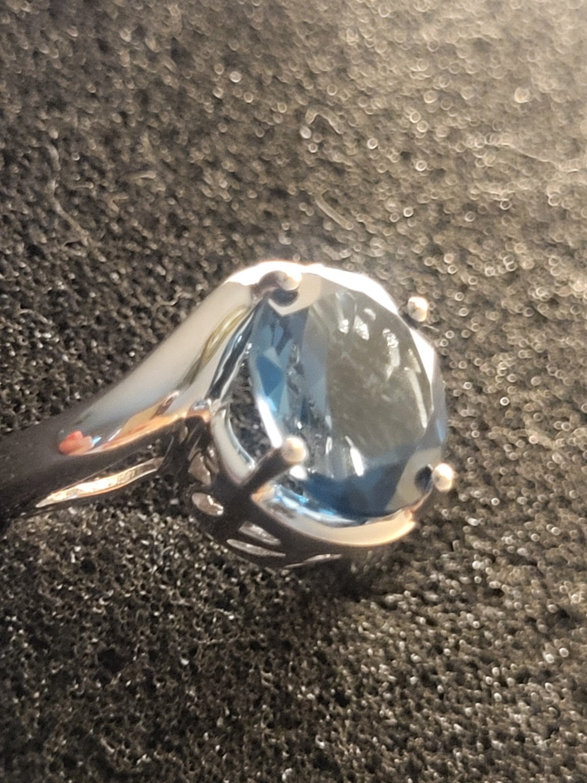 Exquisite London Blue TOPAZ (3.85ctw) Solitaire Ring, 925SS, Sz 6, NIP