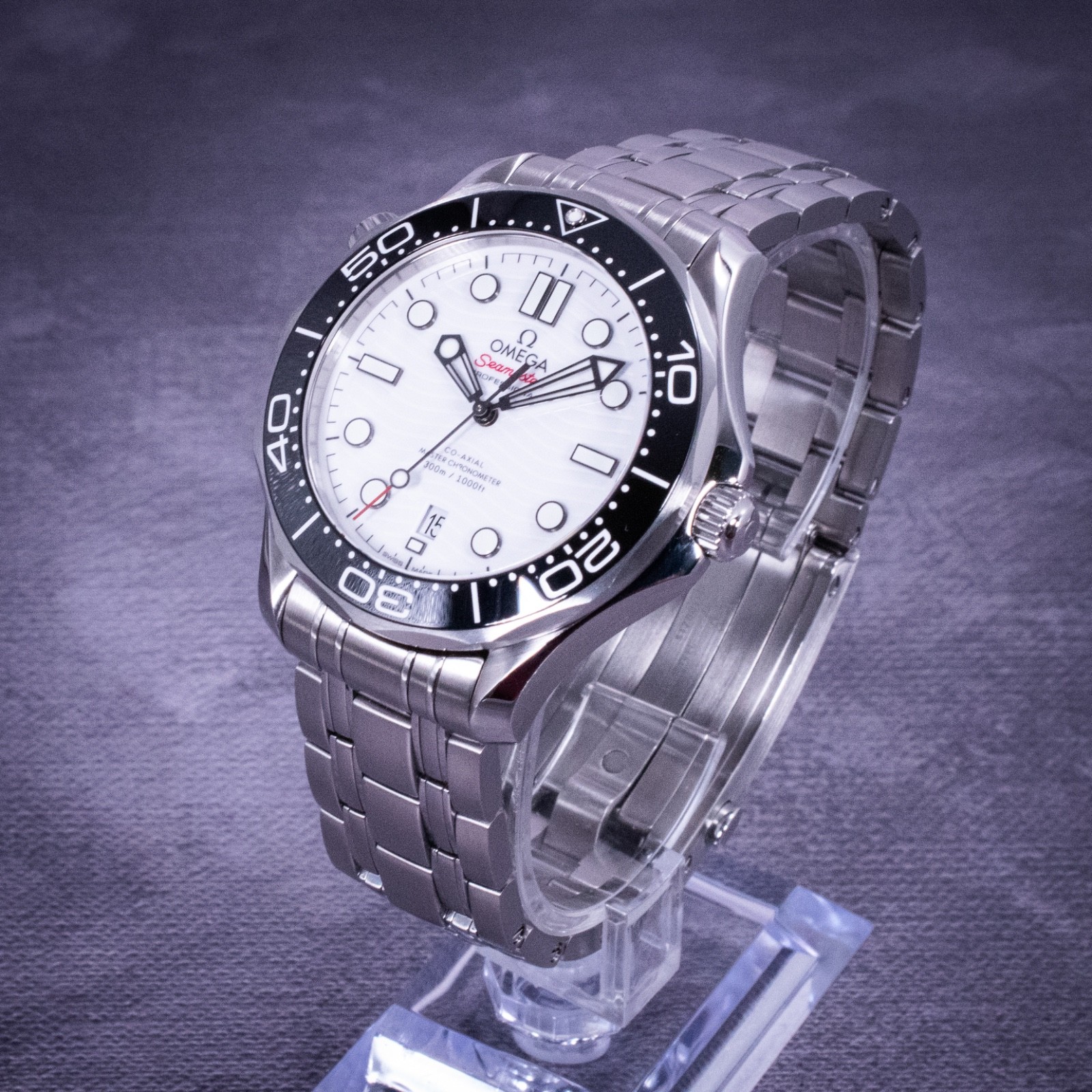 Omega Seamaster Diver 300M White Dial 42mm, Ref. 210.30.42.20.04.001 w/ B&P