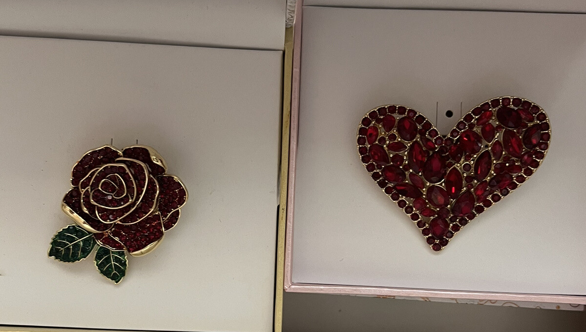 Charter Club Pins, Various to Choose from, You Pick (OWB1)