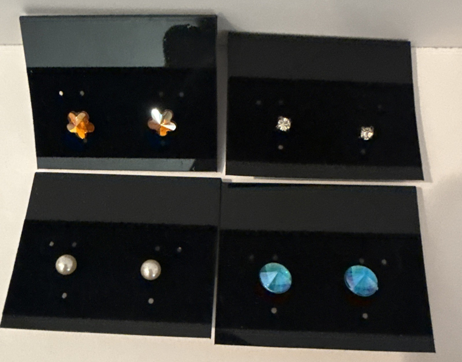 NEW Wholesale Lot 12 Pair Women’s Fashion Pierced Earrings Cards Costume Jewelry