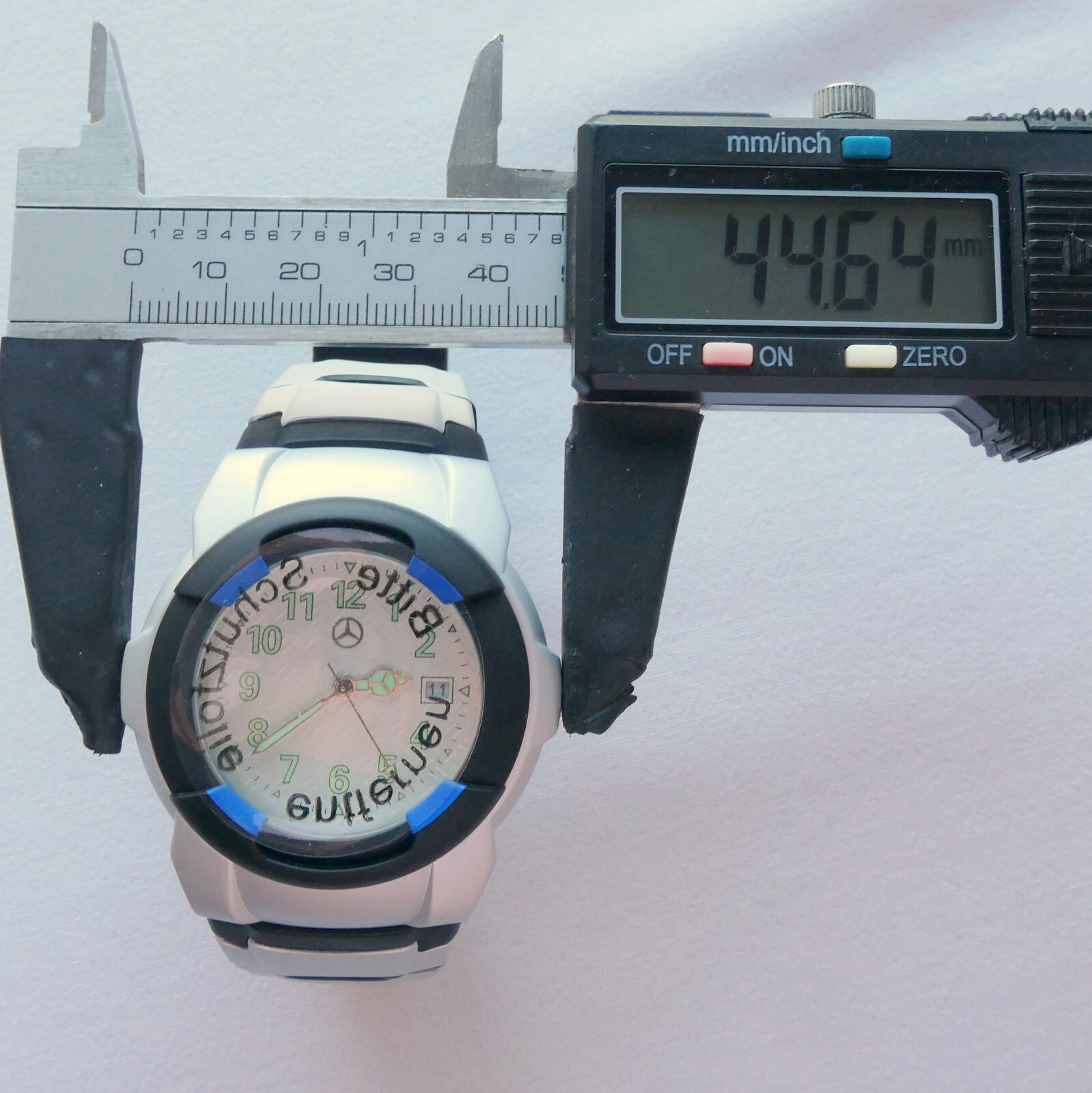 Mercedes Benz Drivers Line Classic Car Accessory Racing Sport Light Design Watch