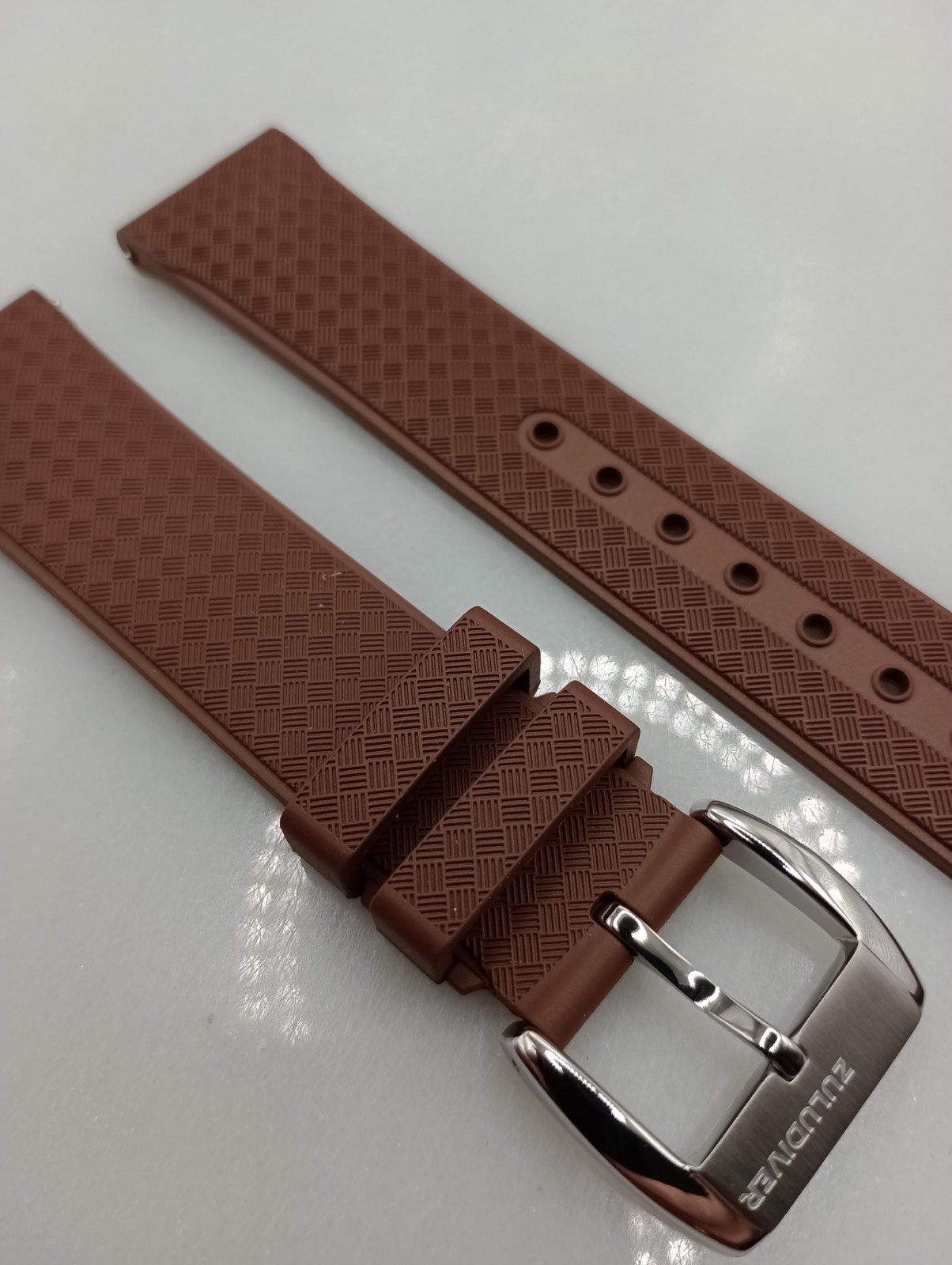 New 20mm Watchgecko Zuludiver HNBR Rubber Watch Strap Brown Quick Release 6B428