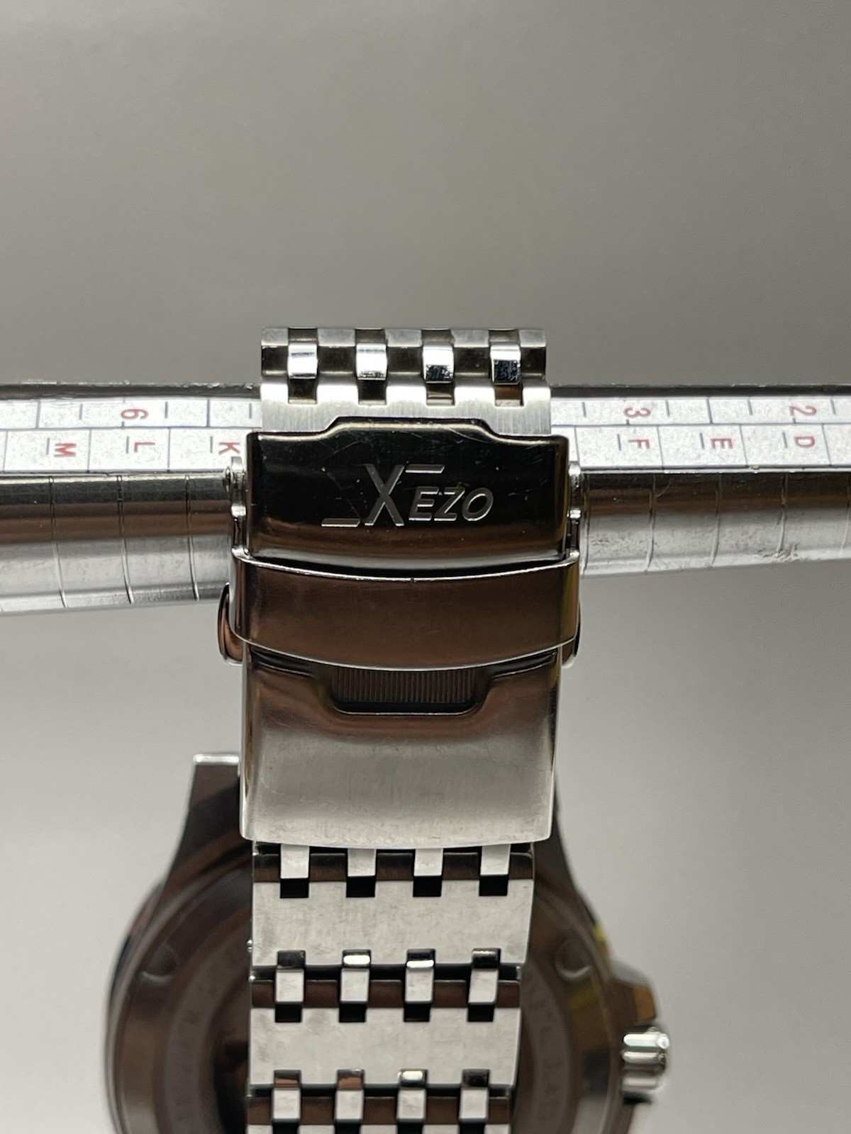 Men’s Xezo Air Commando 200M Swiss 26J Automatic Watch D45-SS Limited Edition