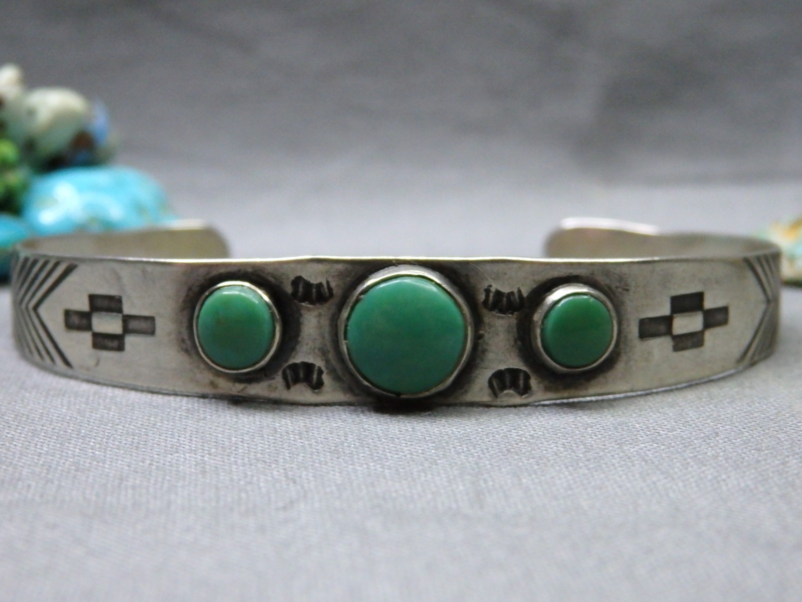 Fred Harvey Era NAVAJO Natural NEVADA TURQUOISE Sterling Silver Cuff Bracelet