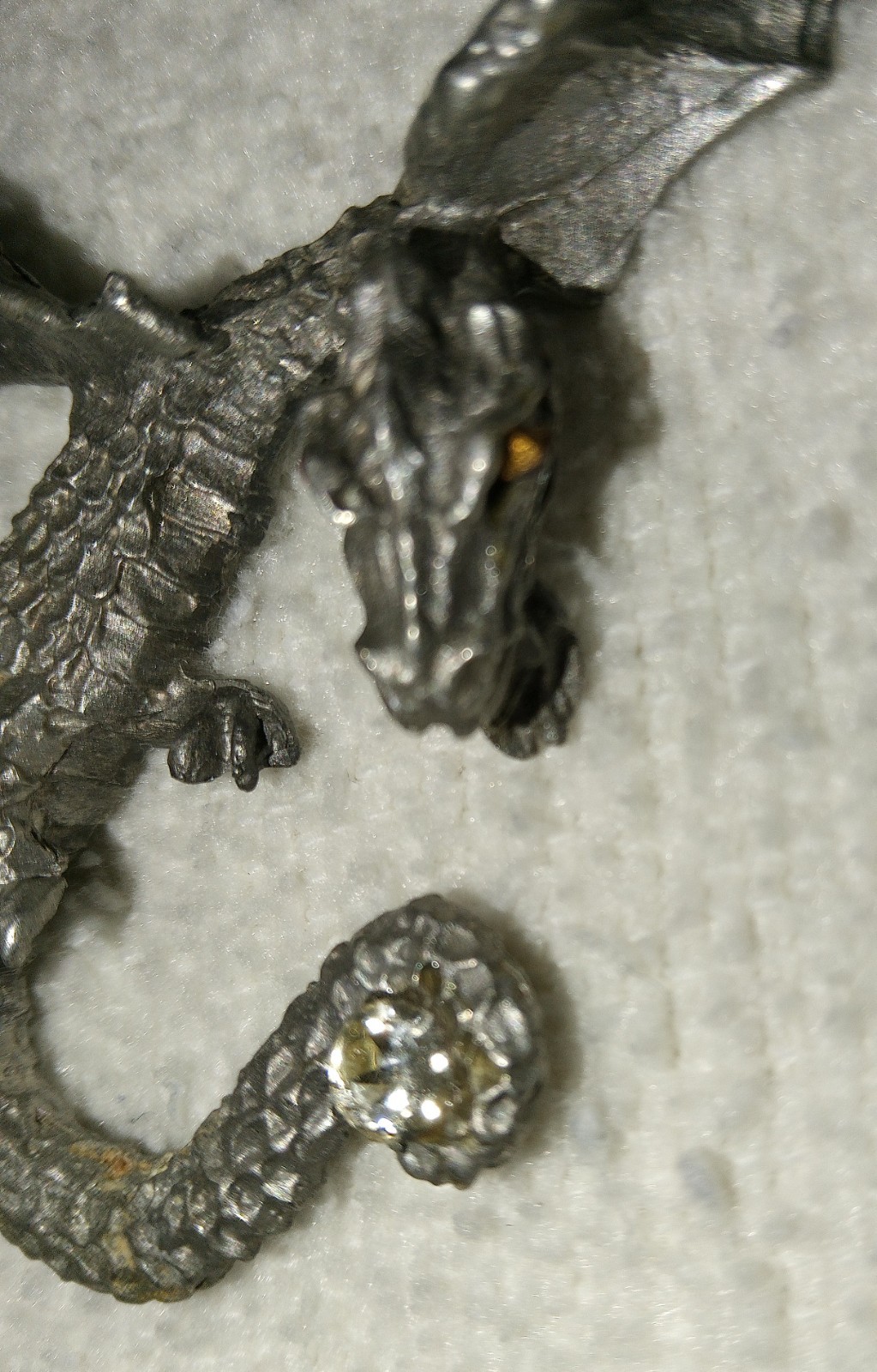 Vintage DRAGON Pendant Necklace – 13-1/2″ – Marked 2-1/2″ x 2-1/2″