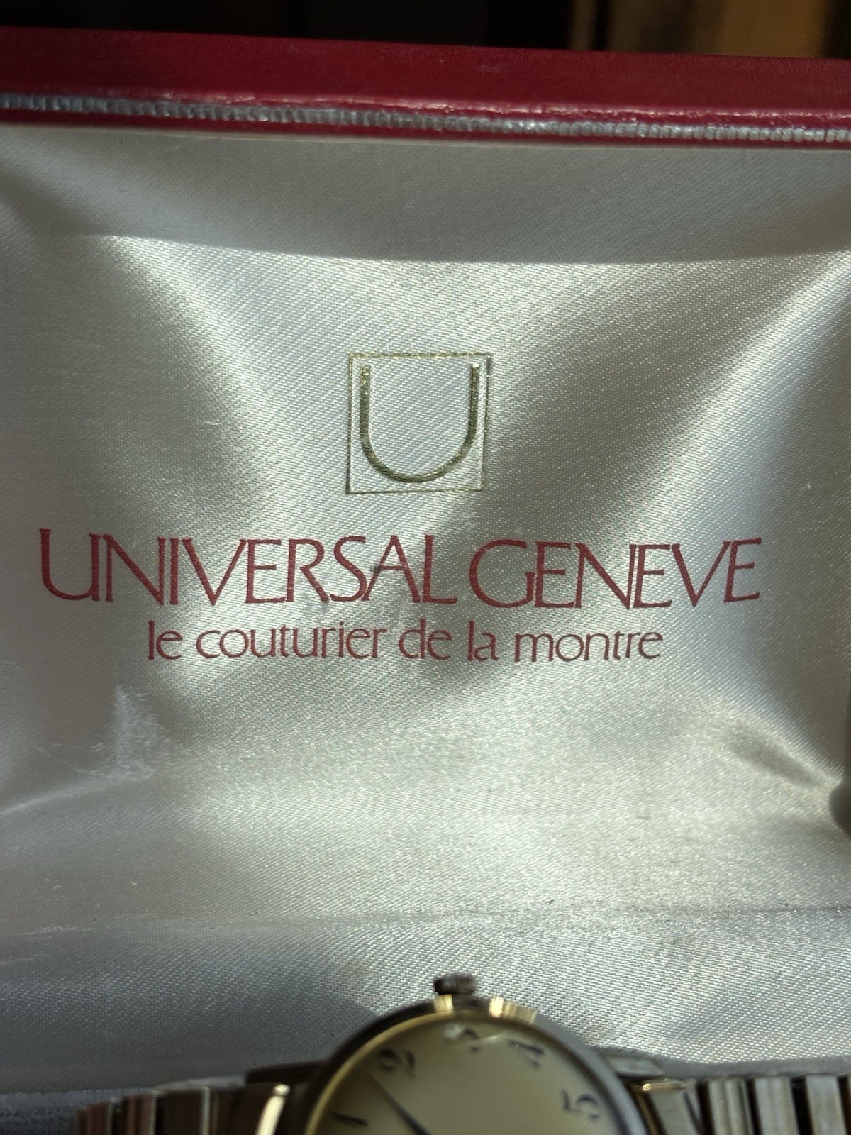 Rare Vintage Universal Geneve Box