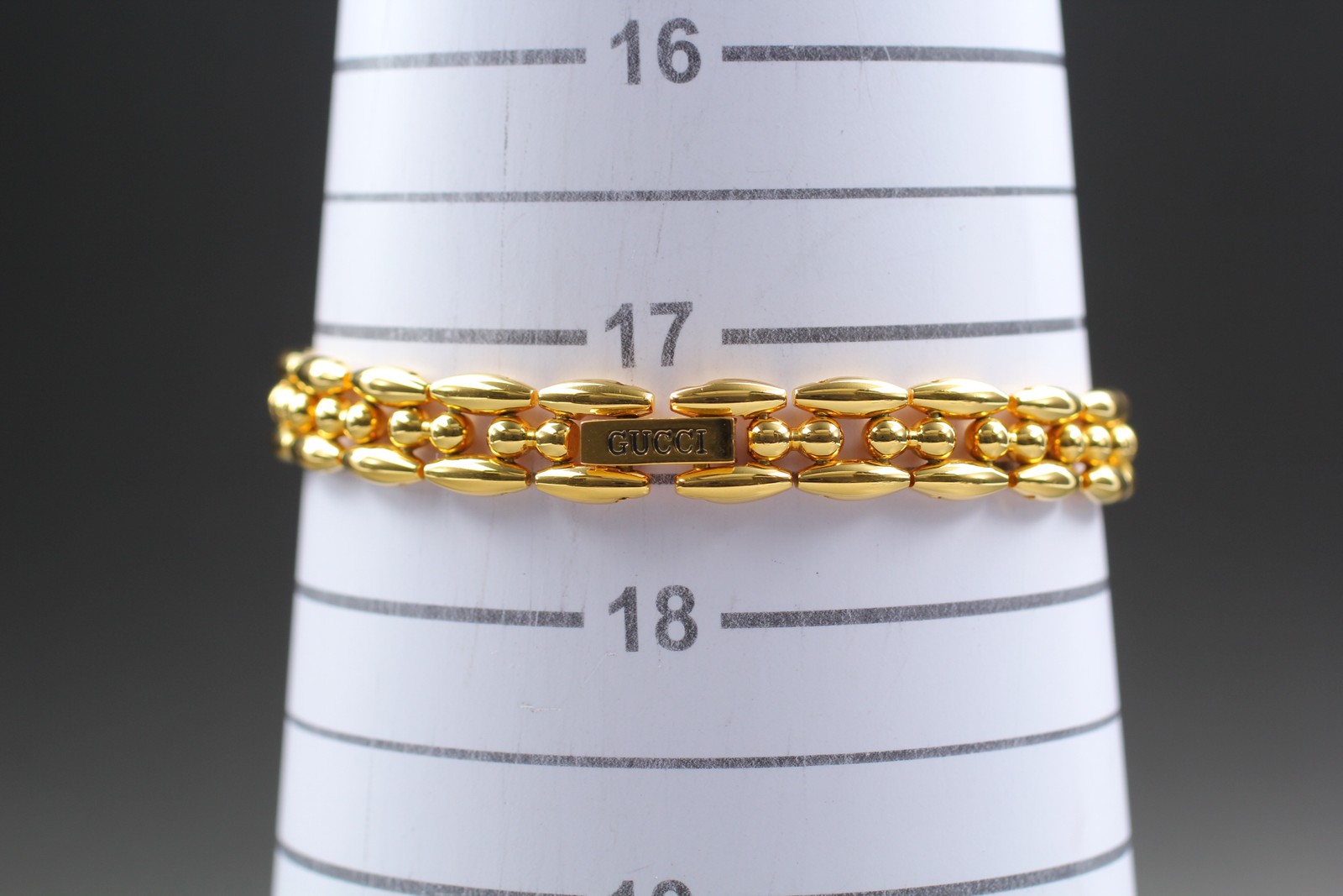 [Near MINT] GUCCI Change Bezel 1200 1100-L Gold Belt Women’s Watch w/ Box