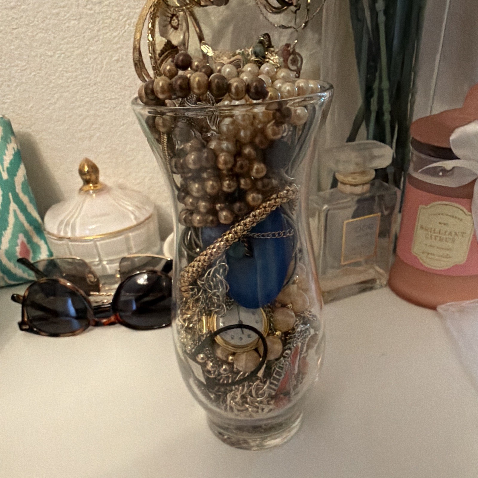 *MYSTERY* Women’s Fashion Jewelry Mixed Lot Necklaces Bracelets Earrings, Glass
