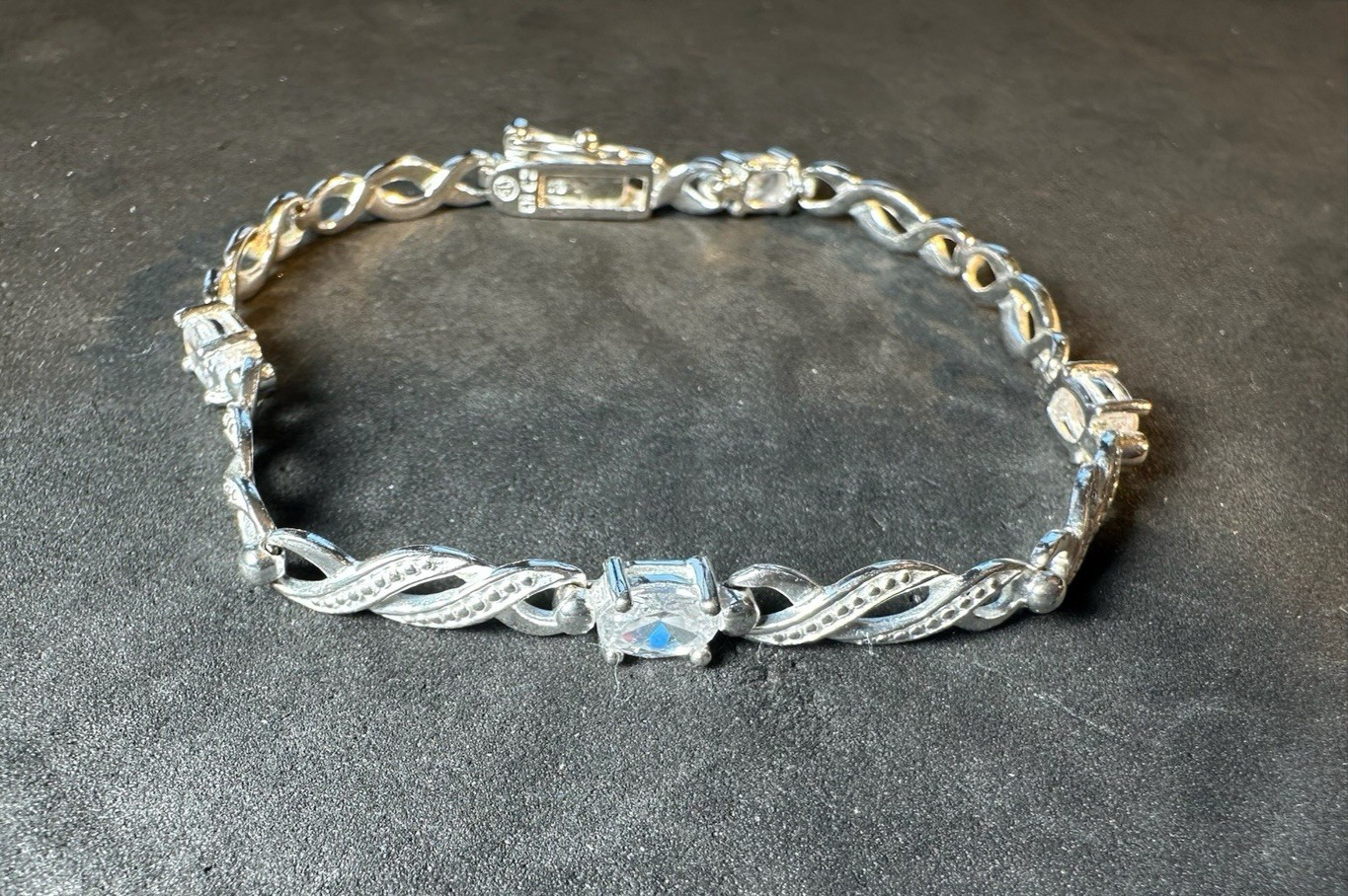 8.0g Vintage 925 Sterling Silver CZ Tennis Bracelet Wave Link Box Clasp M 7.2 in