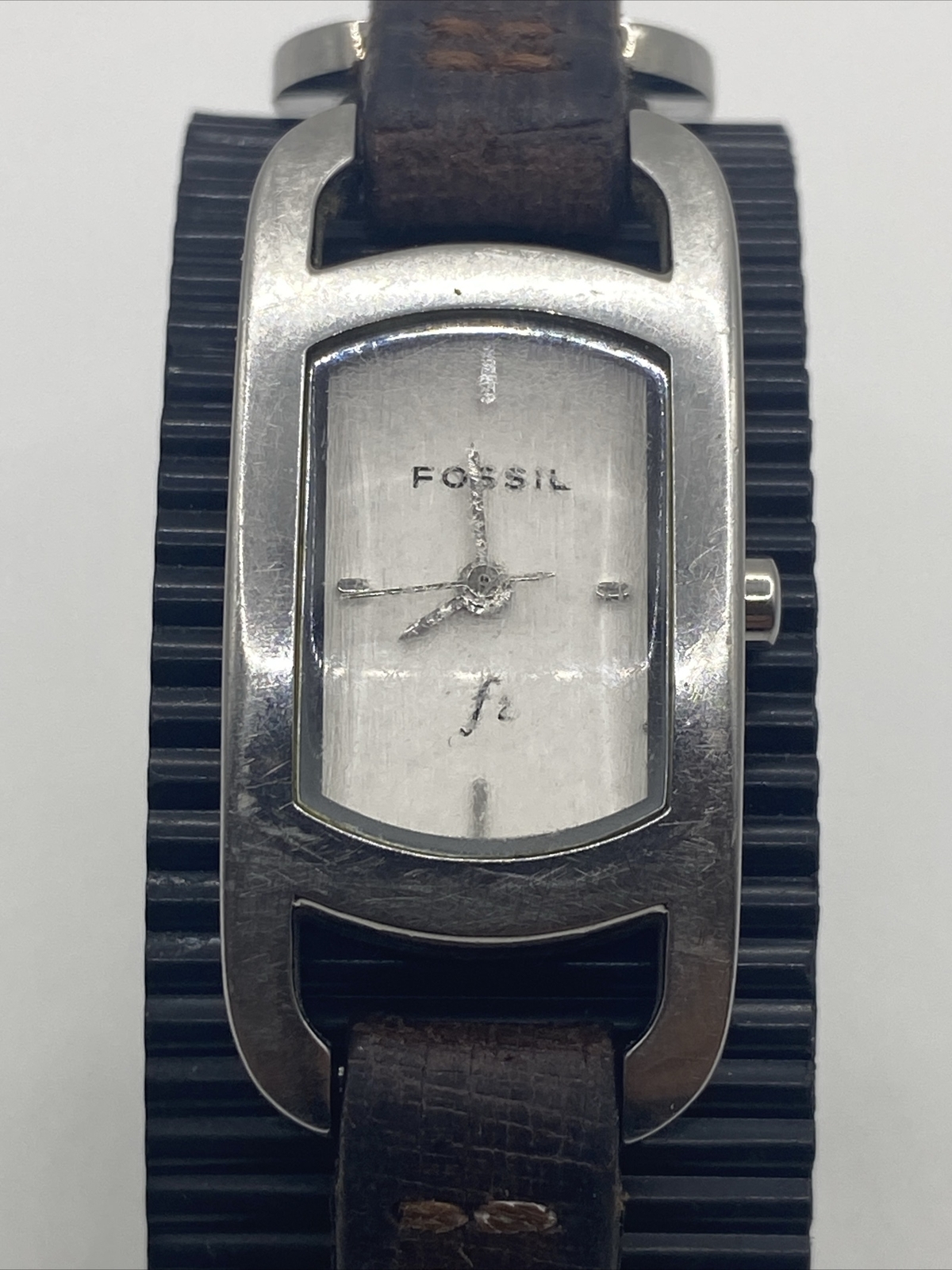 Fossil F2 #ES-9516 Stainless And Leather New Battery Good Condition