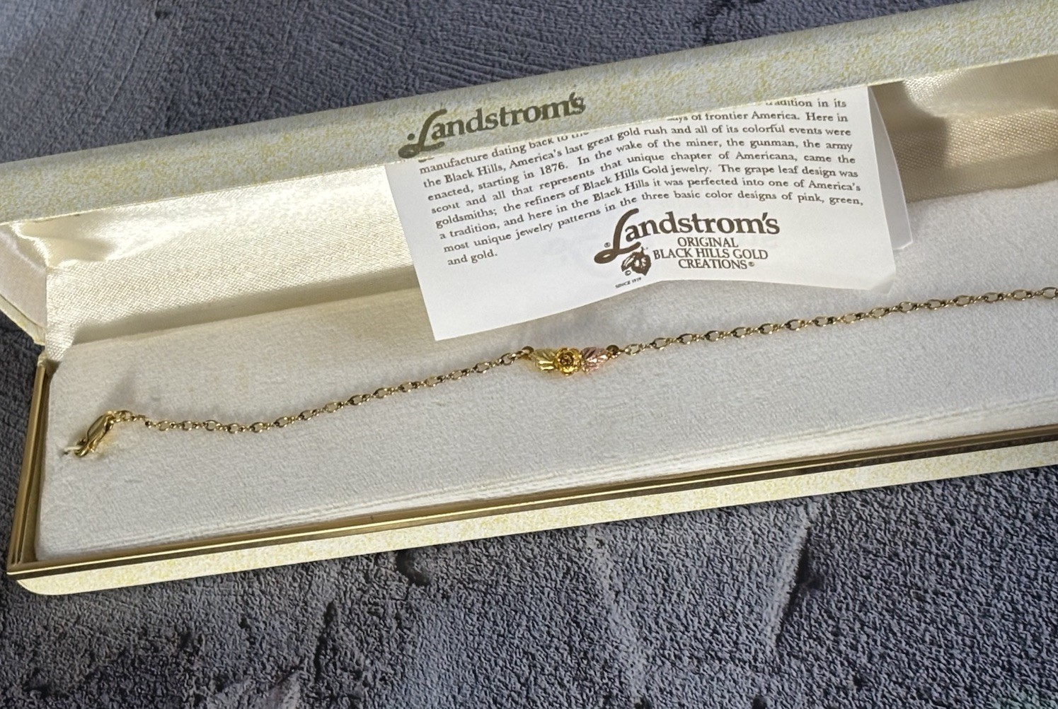 Black Hills Gold 10k Landstrom’s ROSE&Tricolor Leaves Bracelet 7 1/4 Inch W/ COA