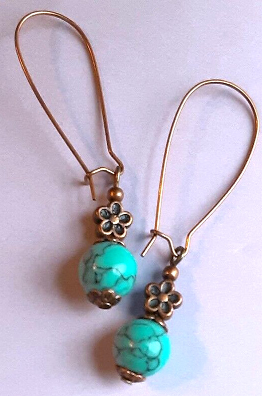 BLUE HOWLITE earring KIDNEY WIRE Copper handcrafted X2