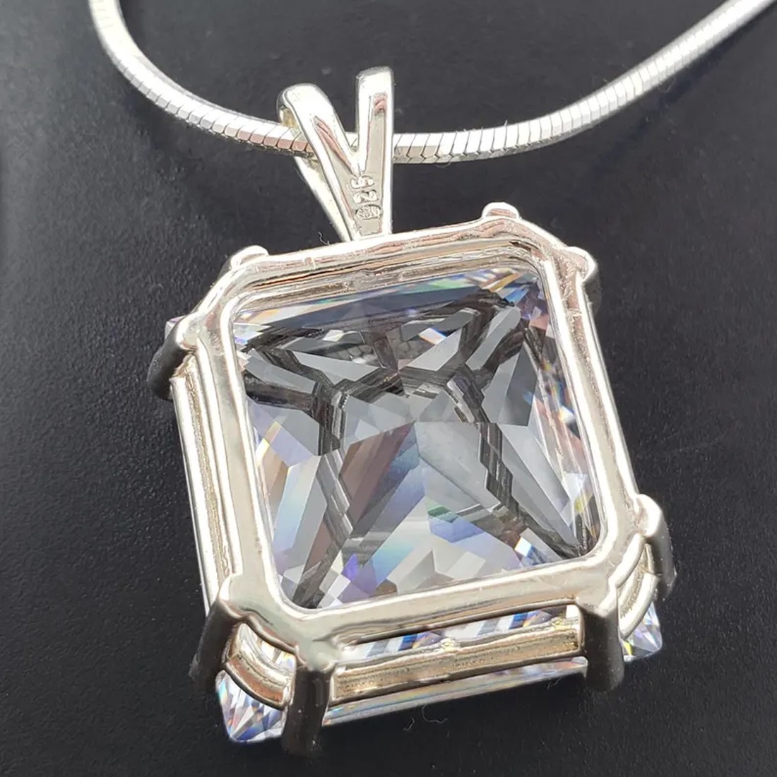 RARE 35 Ct Certified Treated Lovely White Diamond Solitaire Pendant, 925 Silver