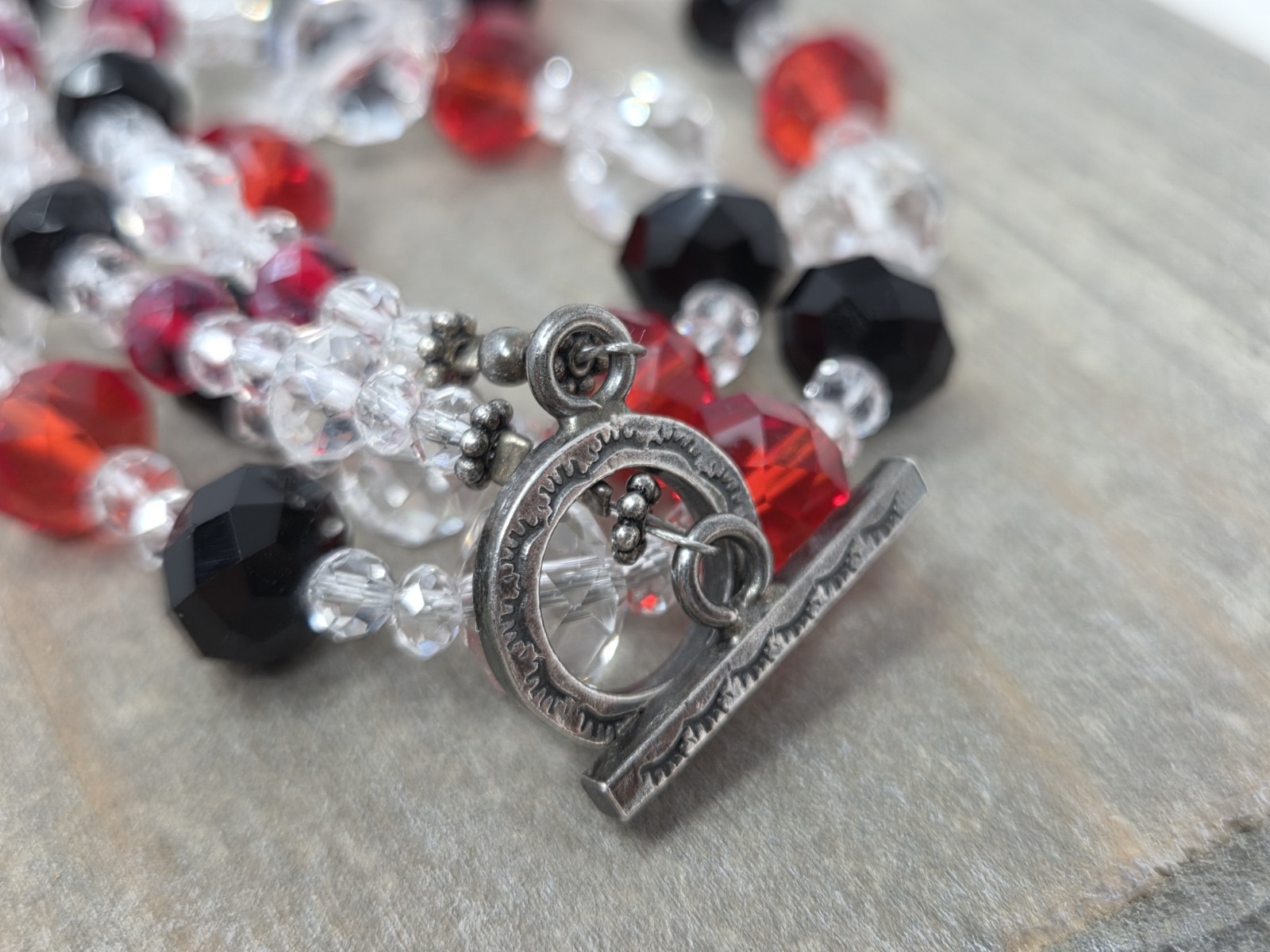 Red, Black, Clear Faceted Crystal Beaded Necklace 21 Inches Toggle Clasp Vintage