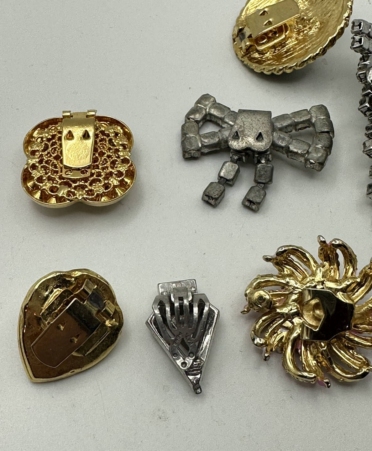 Lot of 8 Vintage Shoe Clips Gold Tone Silver Tone Rhinestones