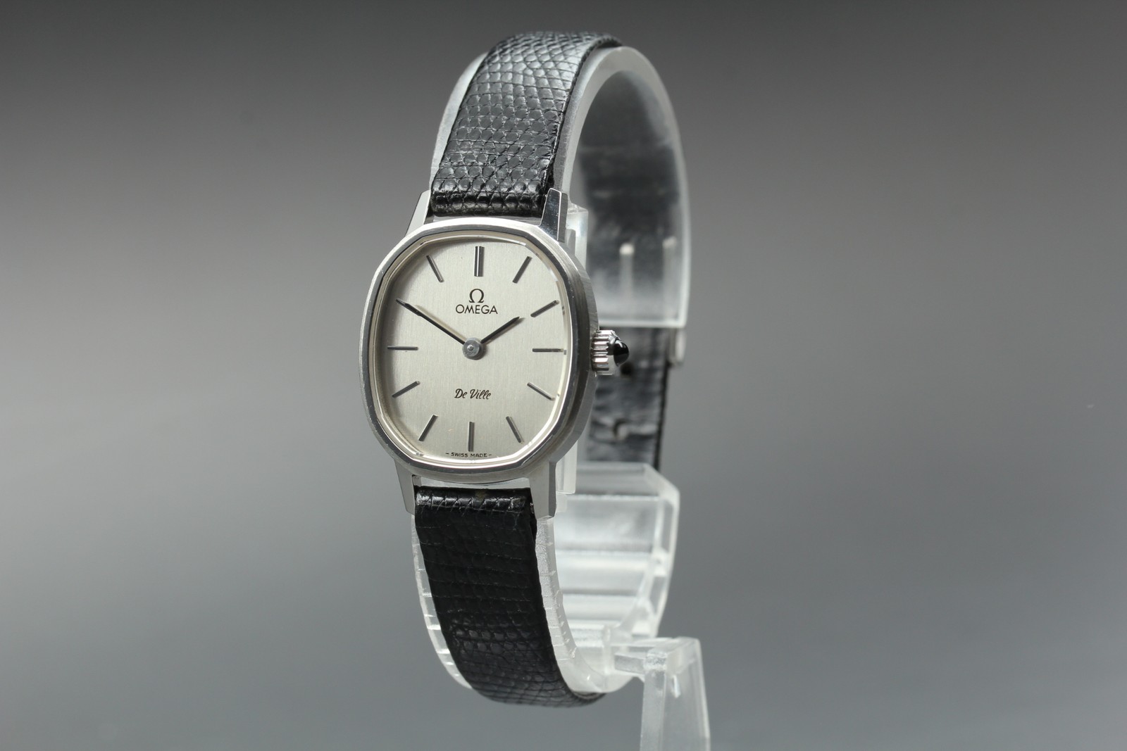 Vintage 1975 Omega De Ville Womens Watch Cal.625 Ref.511.0568 Manual From Japan