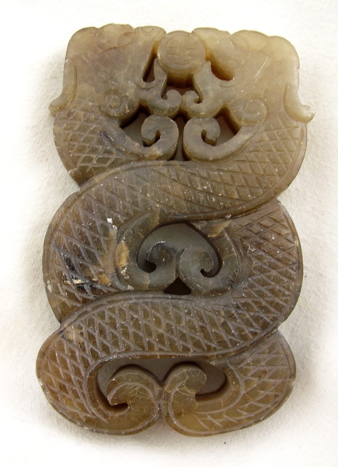 VINTAGE CHINA PENDANT Jade Dragons