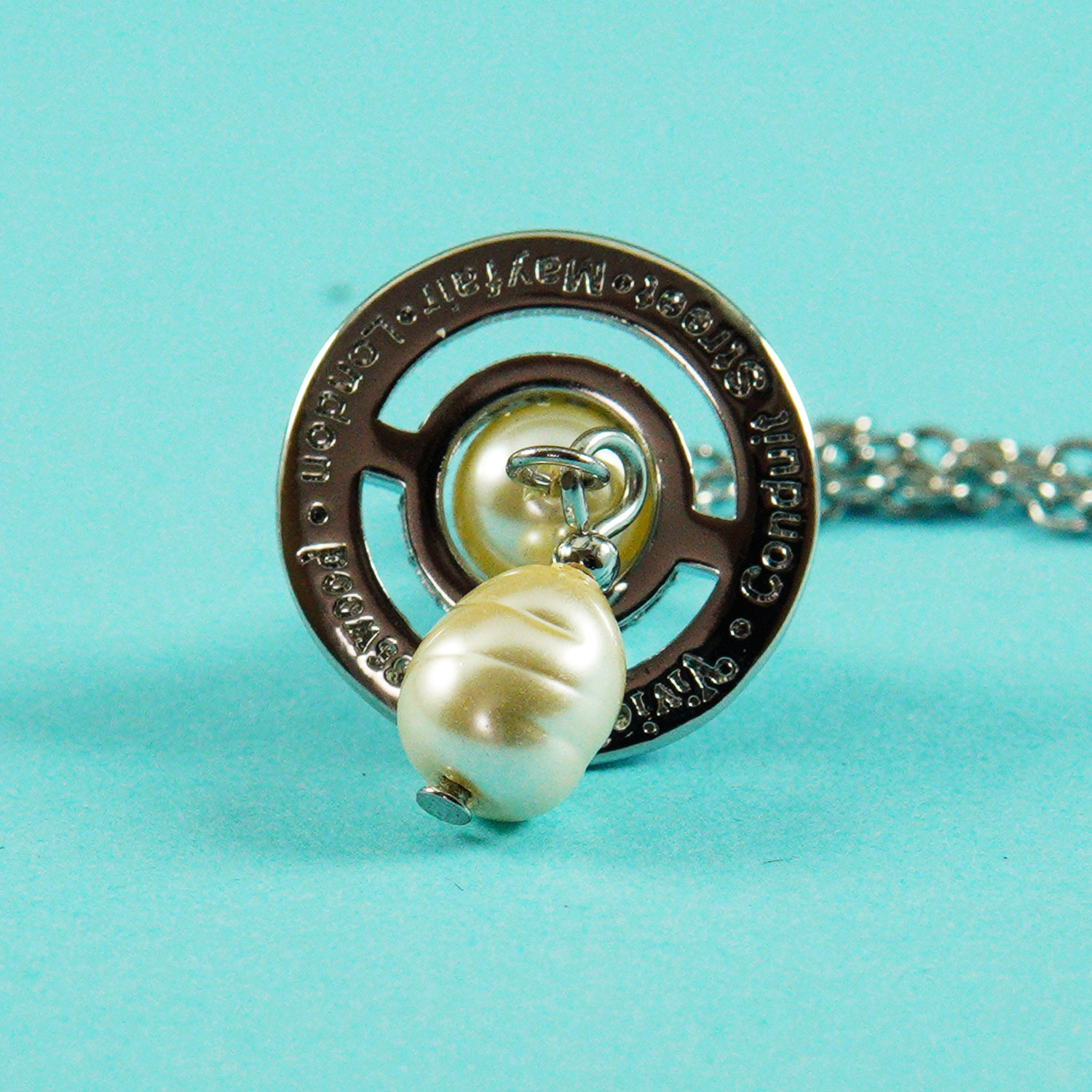Vivienne Westwood New Petite Orb Drop Pendant 3D Necklace Silver tone Box Set