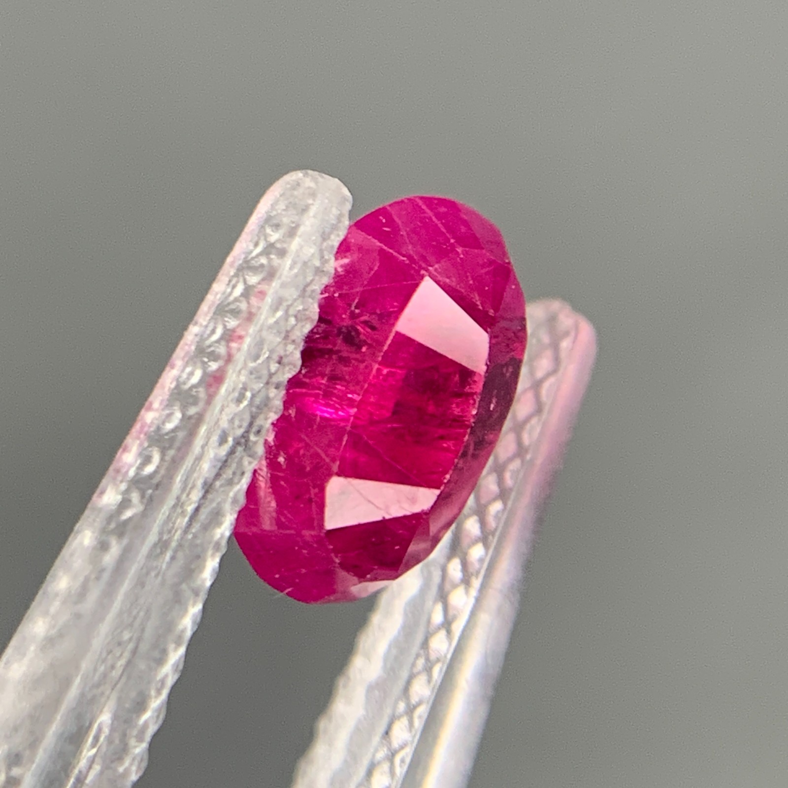 Natural Faceted Ruby Oval Cut Loose Gemstone-1.39 Carats