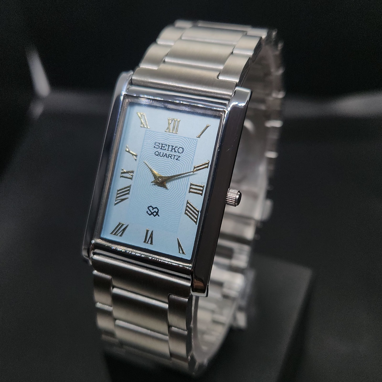 Vintage Seiko Slim Quartz Mens Wrist Watch – Comes With New Battery New Bracelet
