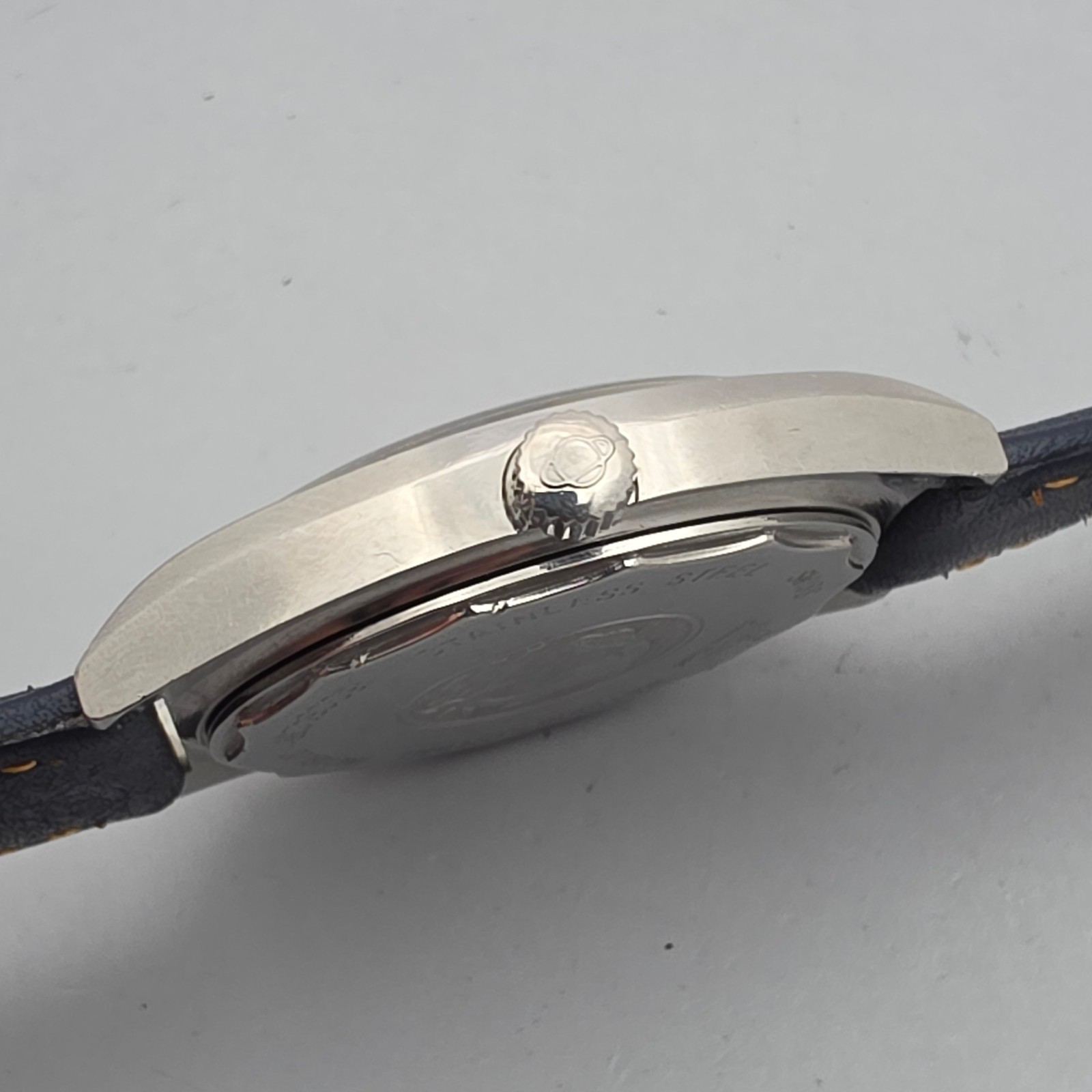 Vintage ENICAR Ocean Pearl men’s manual wind watch AR-160 swiss made 1970s