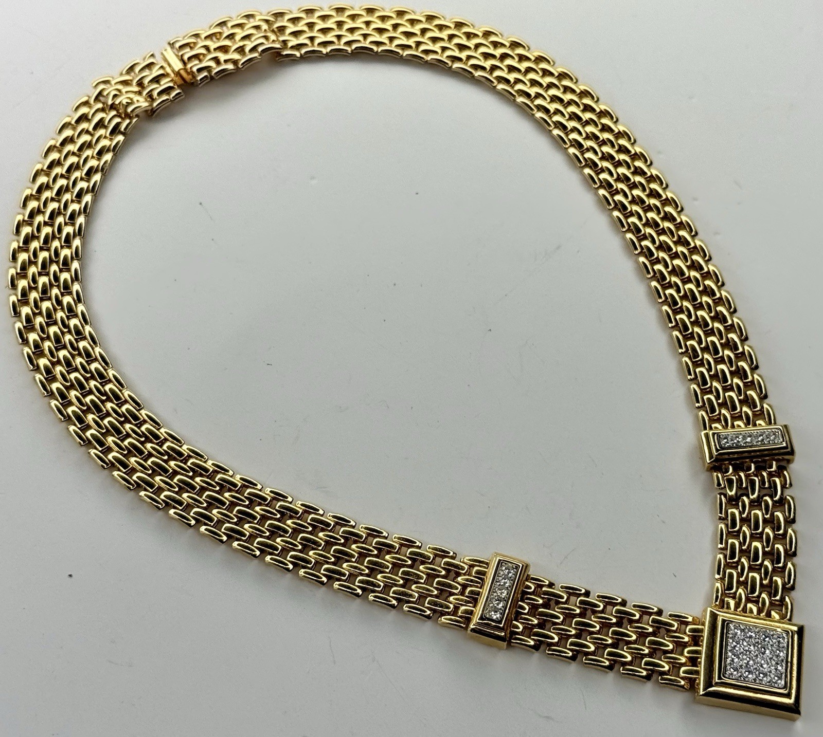 Vintage AVON Brick Chain V Shape Pave Rhinestone Push Lock GoldTone Necklace 16”