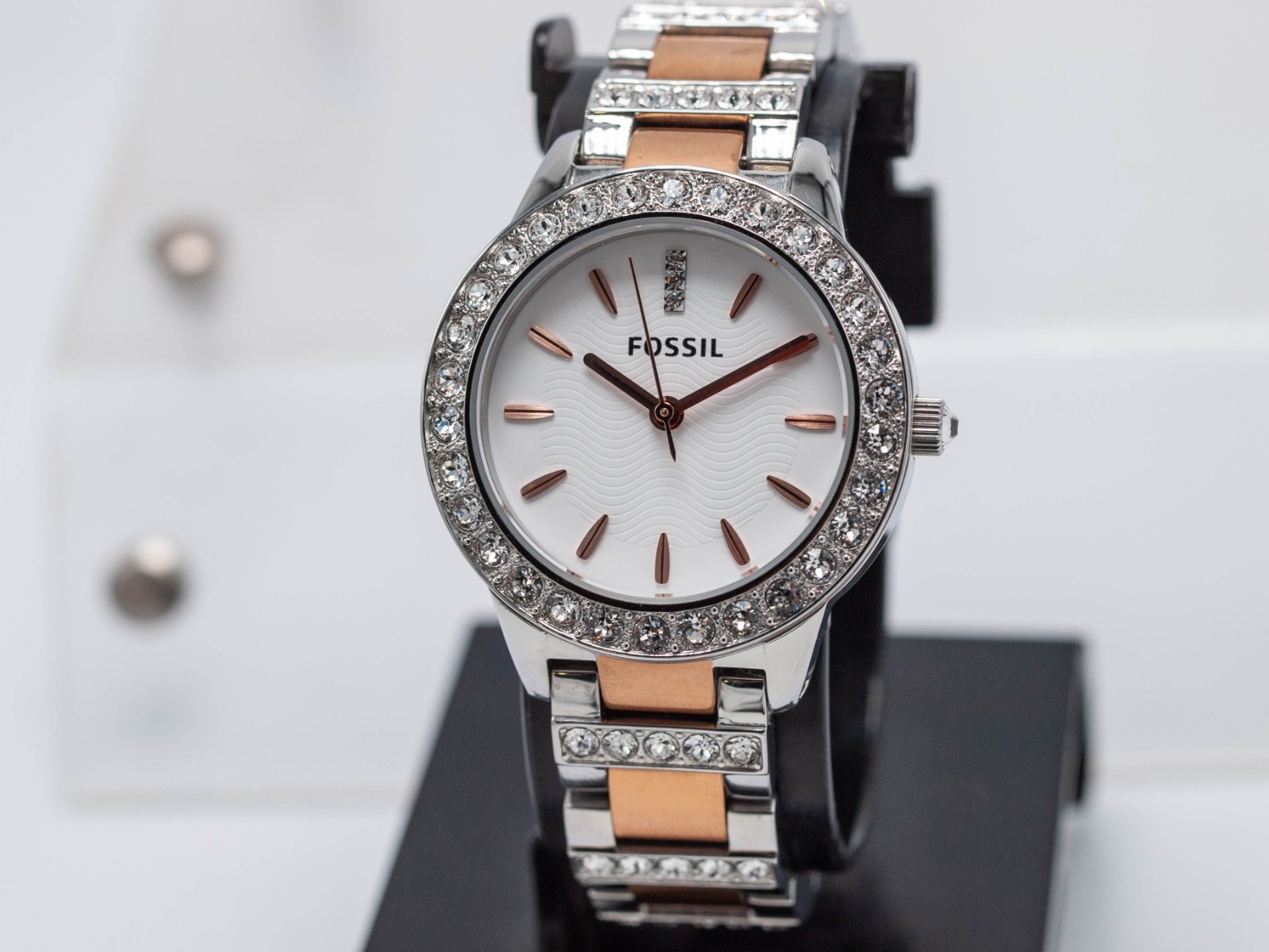 Fossil Jesse ES3622 Women’s 34mm Quartz Rhinestone Bracelet Watch