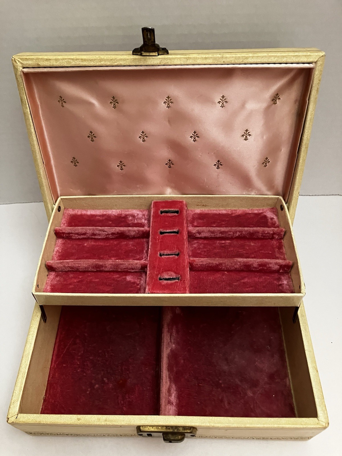 Vintage Jewelry Box Cream & Gold Pink Velvet Interior Flip Lock No Key