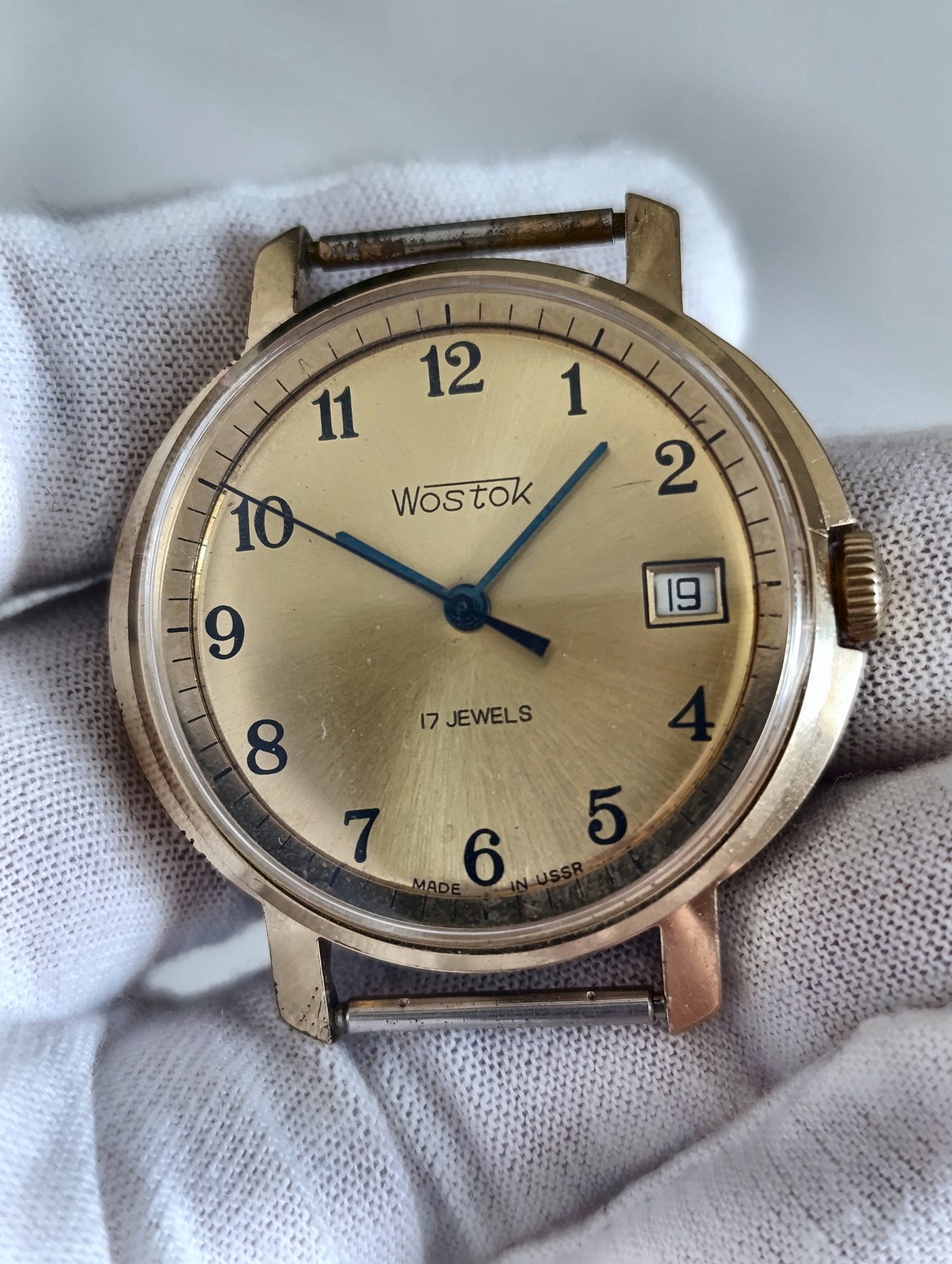 Vostok 2414A Soviet USSR Watch 1980s Chistopol 17J Gold Dial