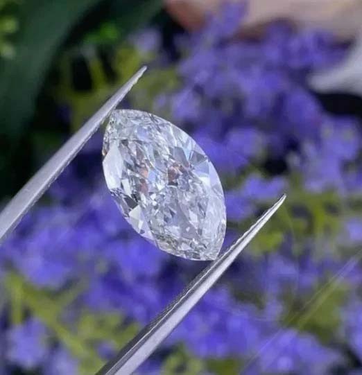 Marquise Cut 1.7 Ct Lab-Grown Diamond – D Color, VVS1 Clarity IGL CertifiEd 6AHN