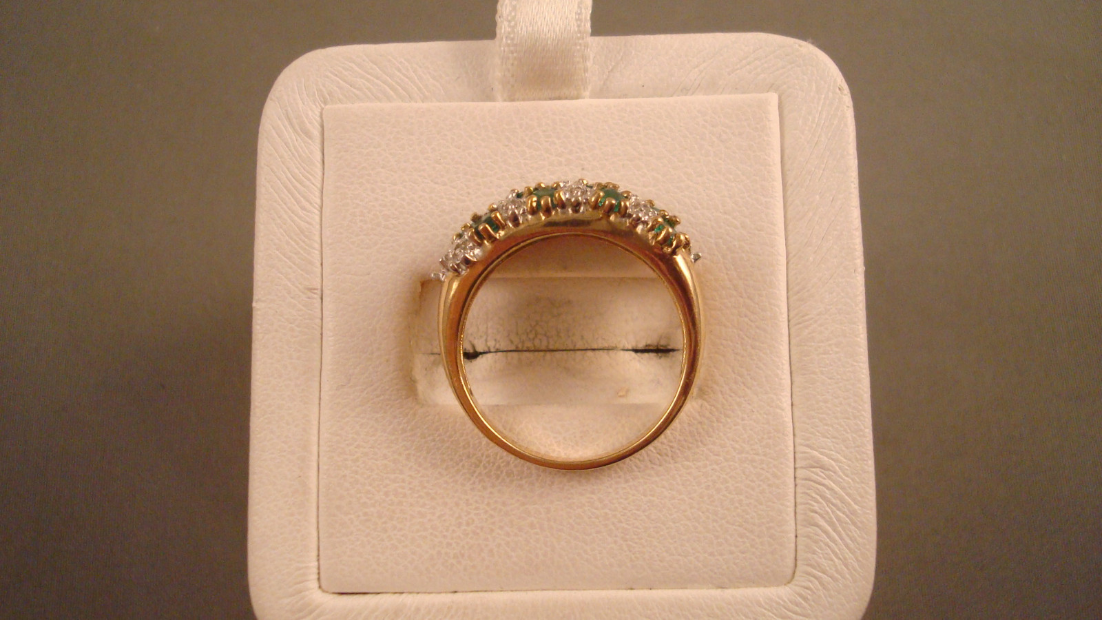 10K yg Emerald Ring – 3.8 Grams – Sz. 7 – Approx .50cttw. (#TR3a)