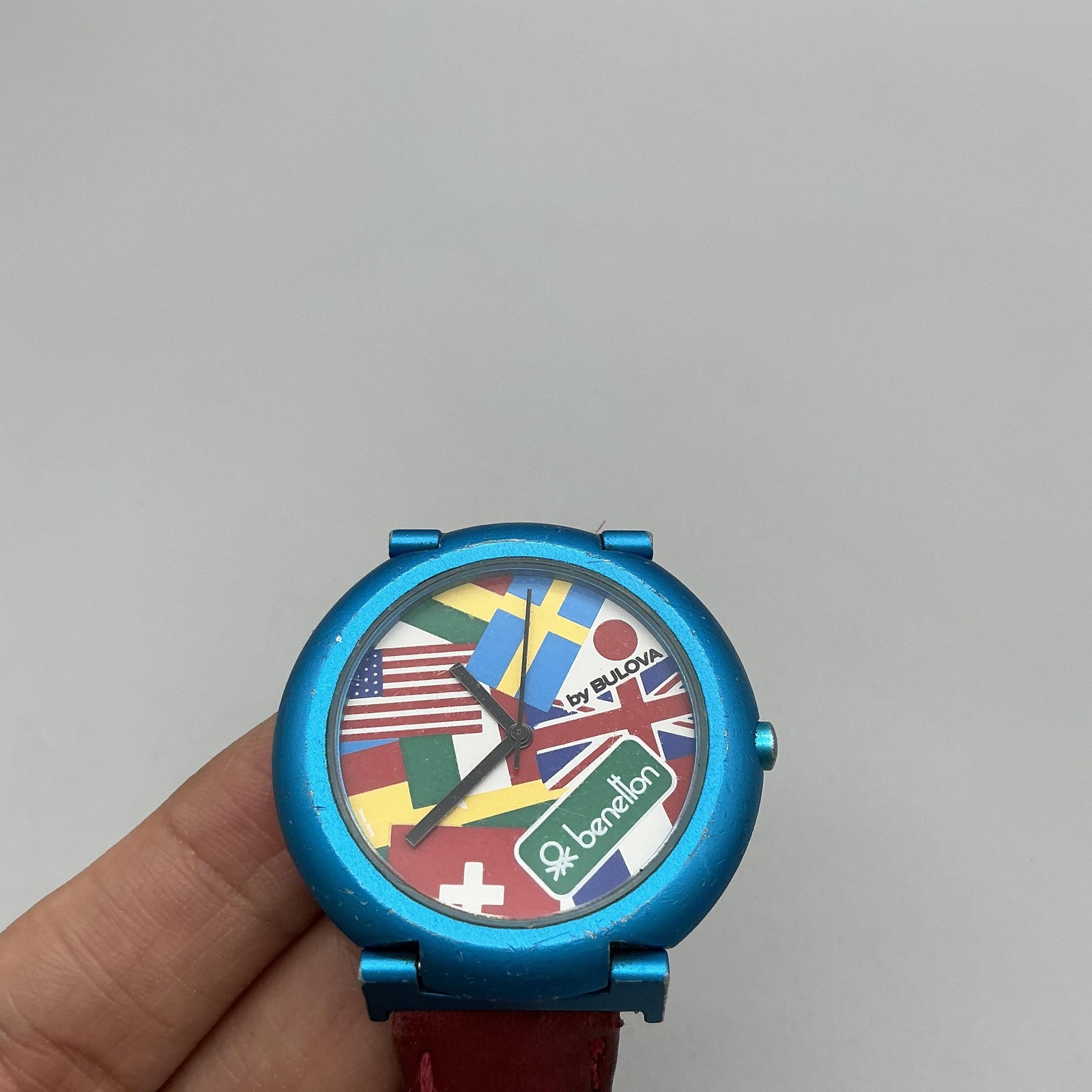 Vintage Benetton By Bulova Mens Watch 39mm Flags Dial Blue Case New Battery