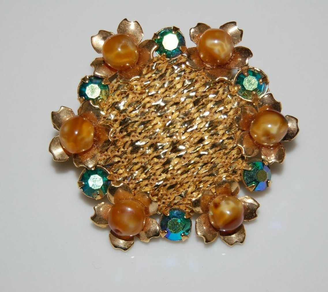 Elegant Vtg 1980’s Golden Flower Design Gold Lame Beaded Statement Clip Earrings