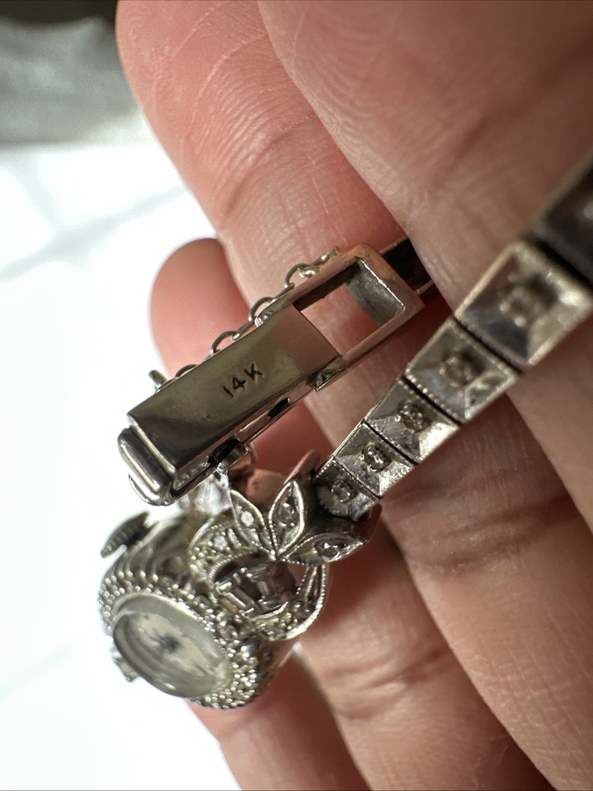 Ladies Vintage Hamilton 757 14k Solid White Gold & Diamond 22 Jewel Watch- Runs!