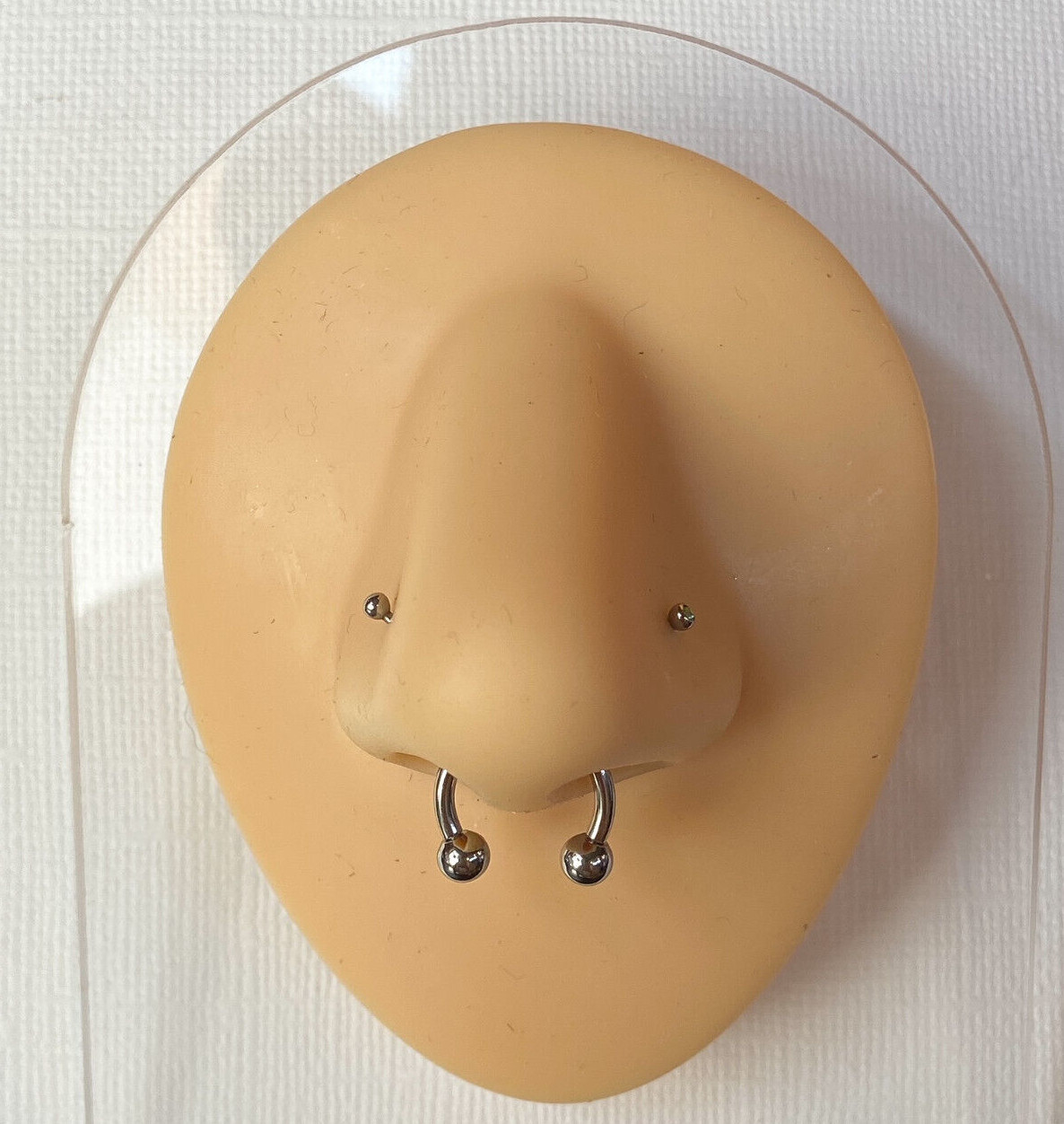 1pc Internally Threaded Circular Barbell Horseshoe Septum, Nipple, Eyebrow Ring