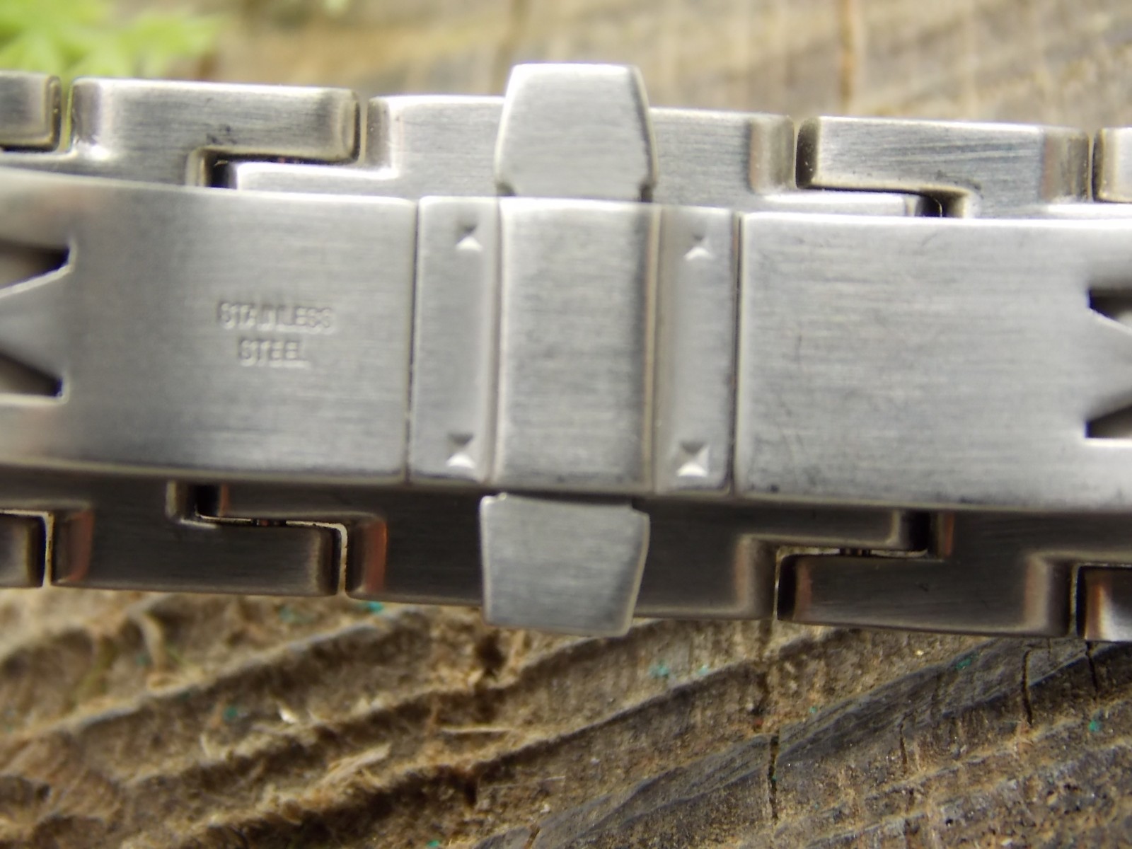 Swiss Army Vintage Pre-Owned Watch Band Center Link Attachment 11.6mm Men’s