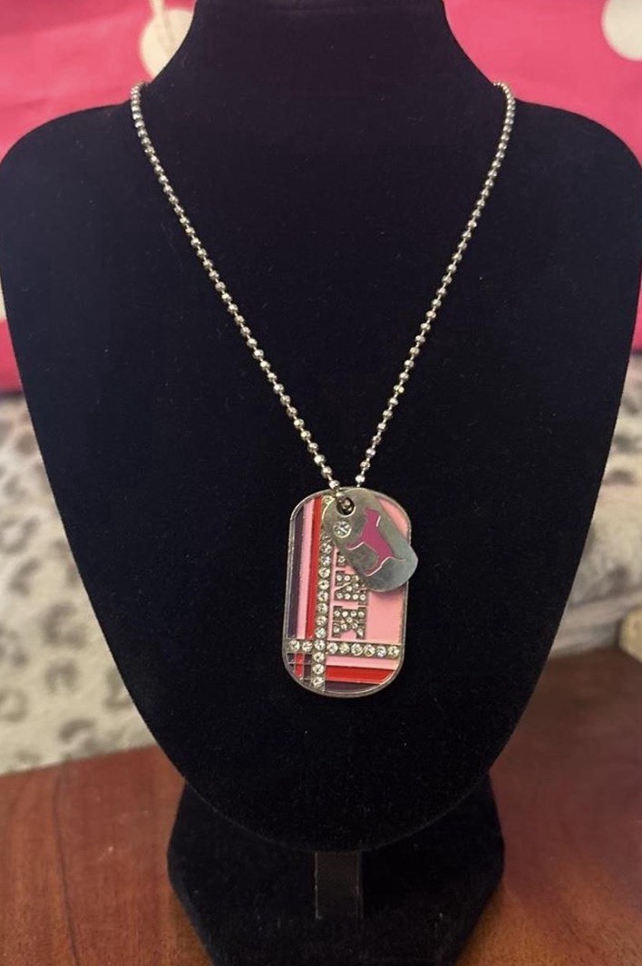 vs pink necklace vintage