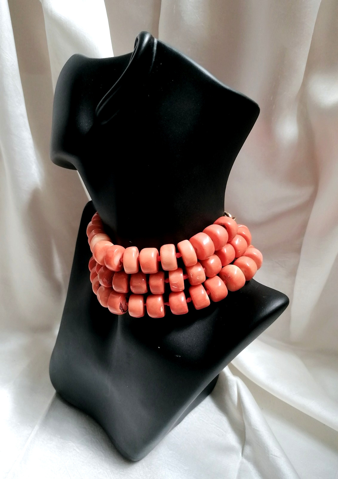 SPECTACULAR MAXI LONG NECKLACE CORAL BAMBOO SALMON CLASP SILVER GOLD.