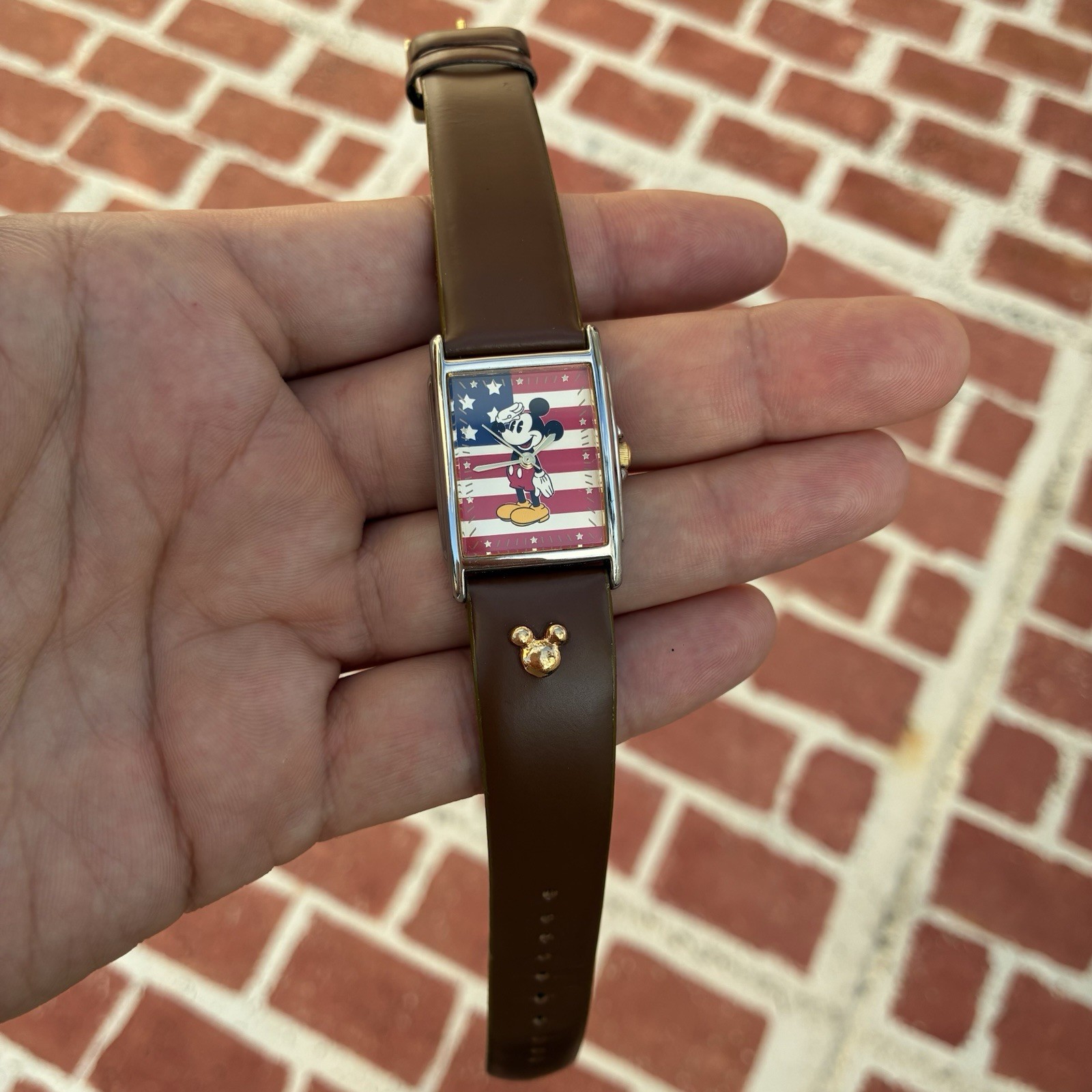 RARE Seiko Lorus Disney Mickey Mouse Women’s Tank Watch Read Description