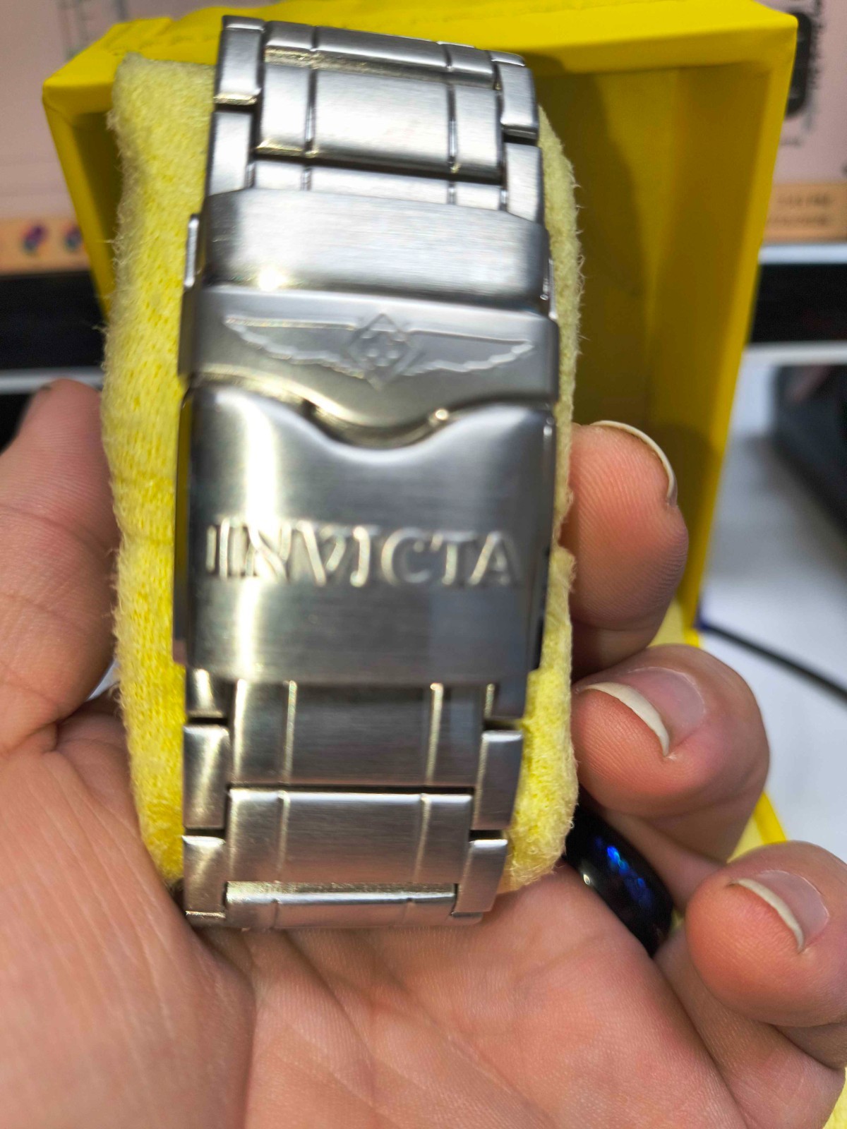 invicta bolt 31173