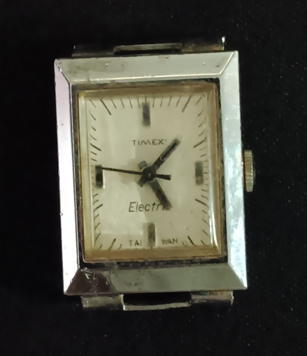 Ele watch lot 9 Vintage Watches Automatic Lucerne Stellaris Timex Electric Parts