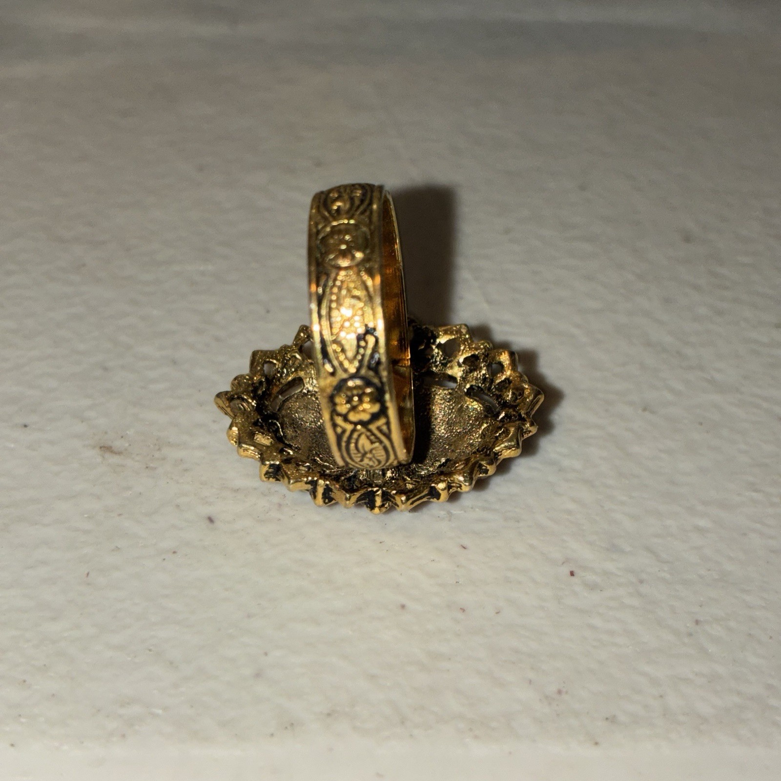 Gold Tone Cocktail Cluster Ring Size 7 Oval Pink & Red Crystal Rhinestones