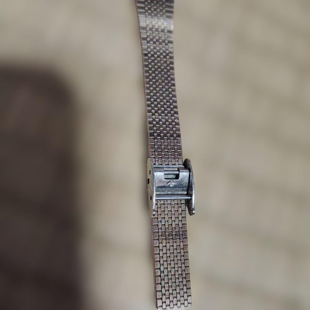 Aureole Quartz Analog Wristwatch