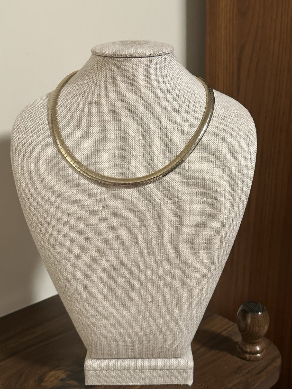 Goldtone OMEGA Necklace 18 Inches Long 1/4 Inch Wide Great Condition Vintage 80s