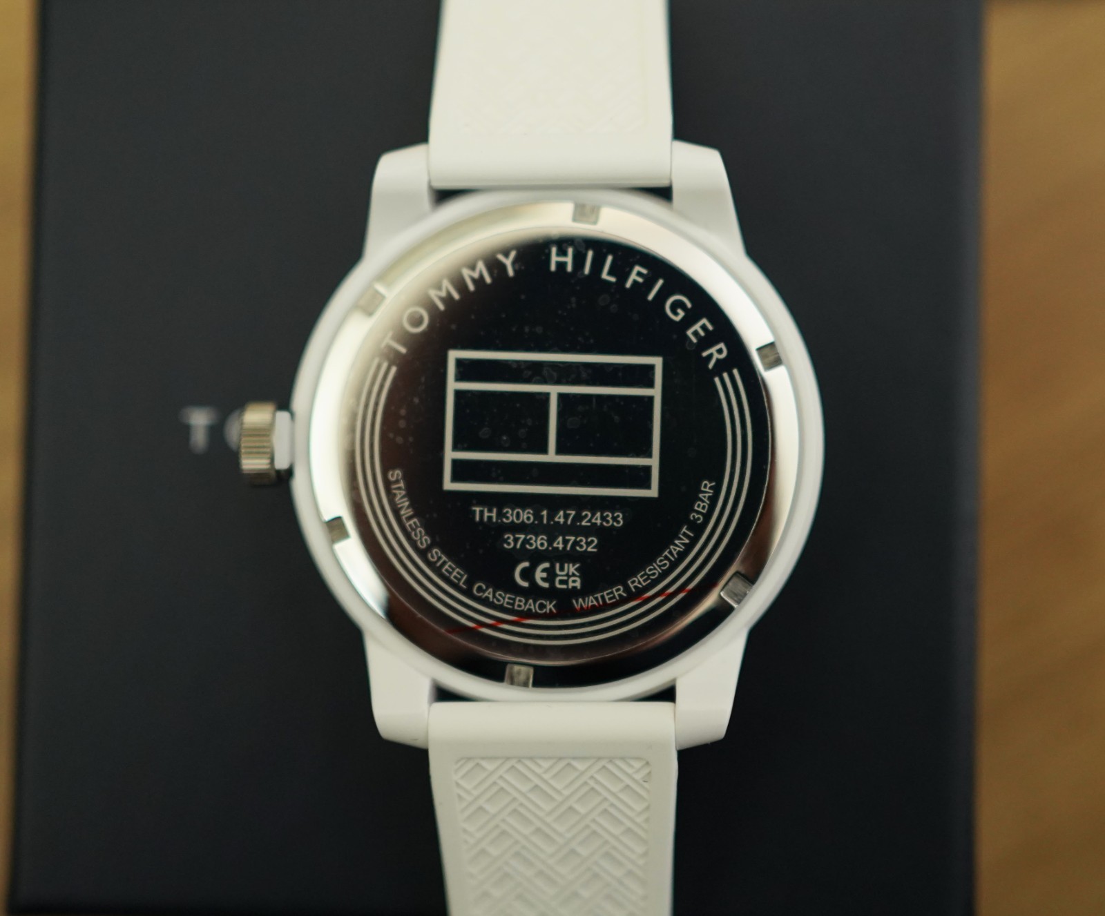 New Tommy Hilfiger White Steel With Silicone Strap Watch Mens 1791481 RRP £179