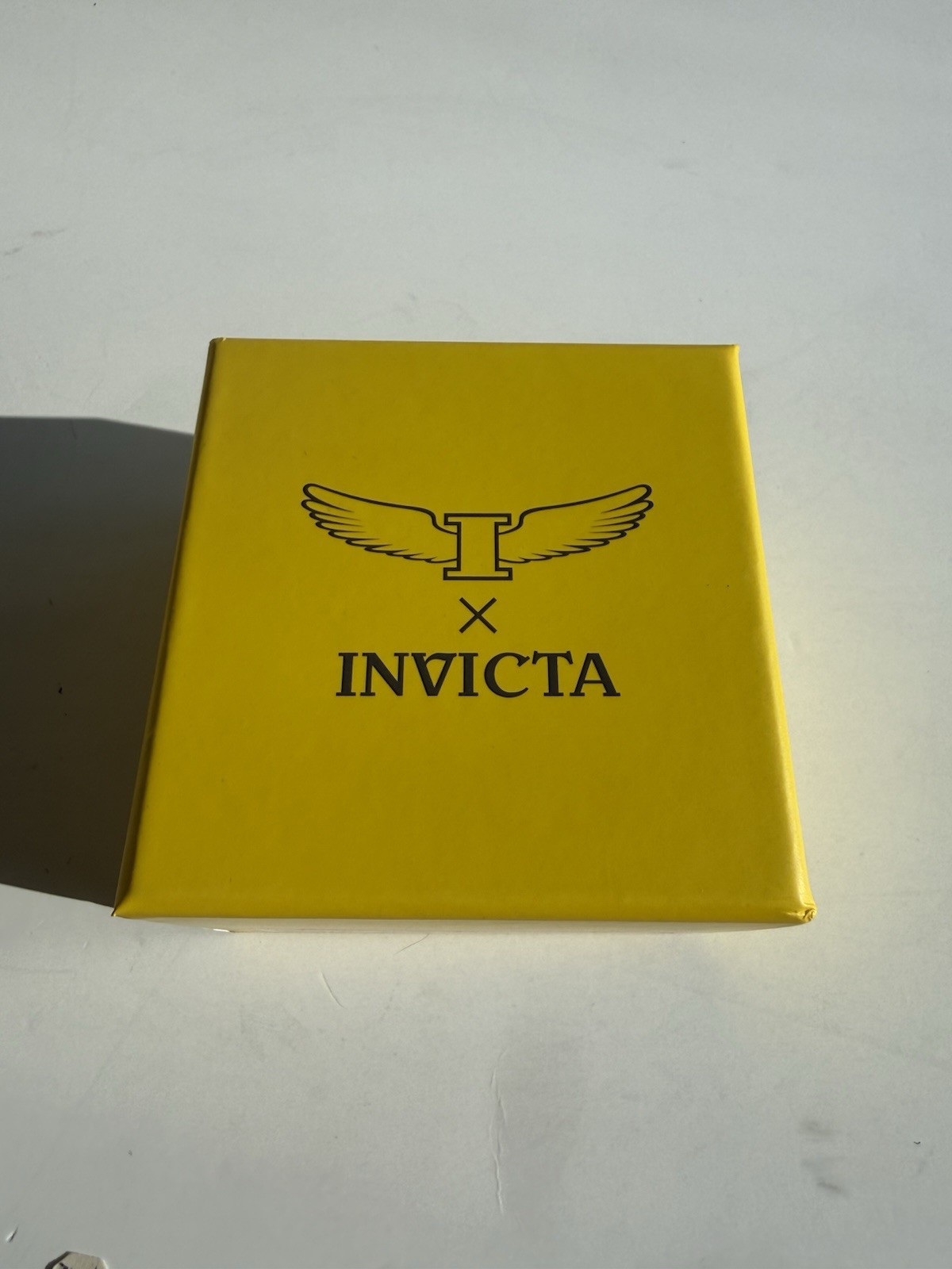 Invicta Men’s Watch Specialty I by Invicta Green Dial Yellow Gold Bracelet 69008