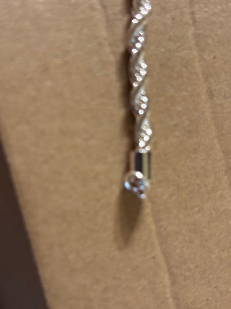 925 Sterling Silver bracelet. As shown. 7 grams weight. 8 inches long.