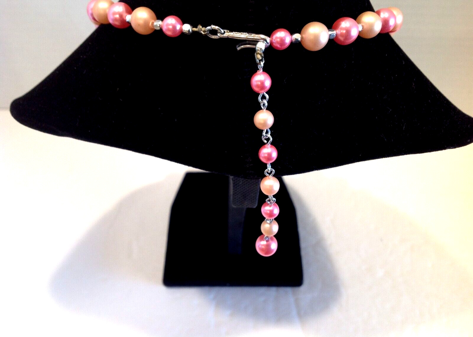 Vintage Pink and Peach Beaded Necklace-Unsigned Japan 24″ Long